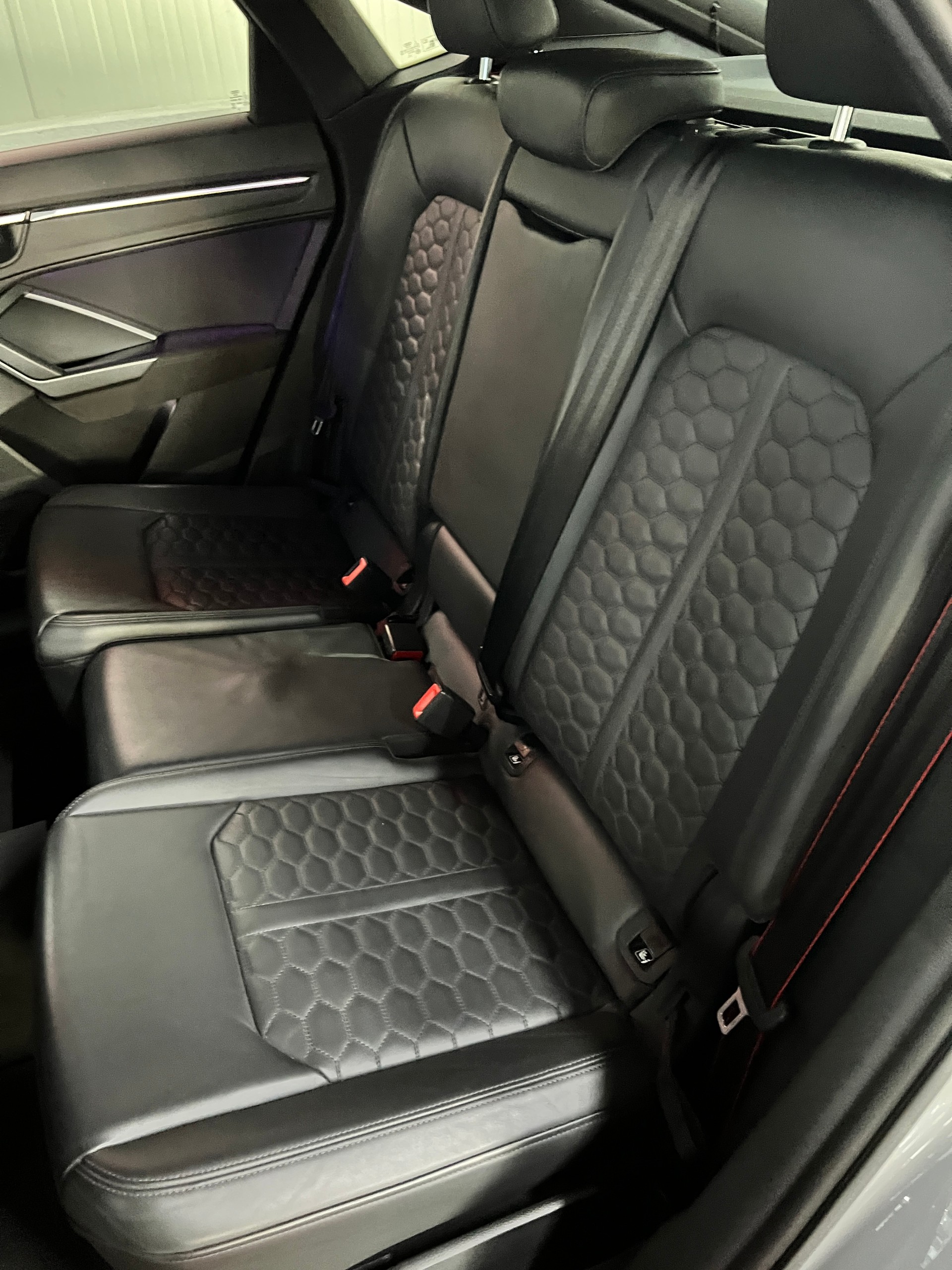 AUDI RS Q3 Sportback quattro S tronic-image-16