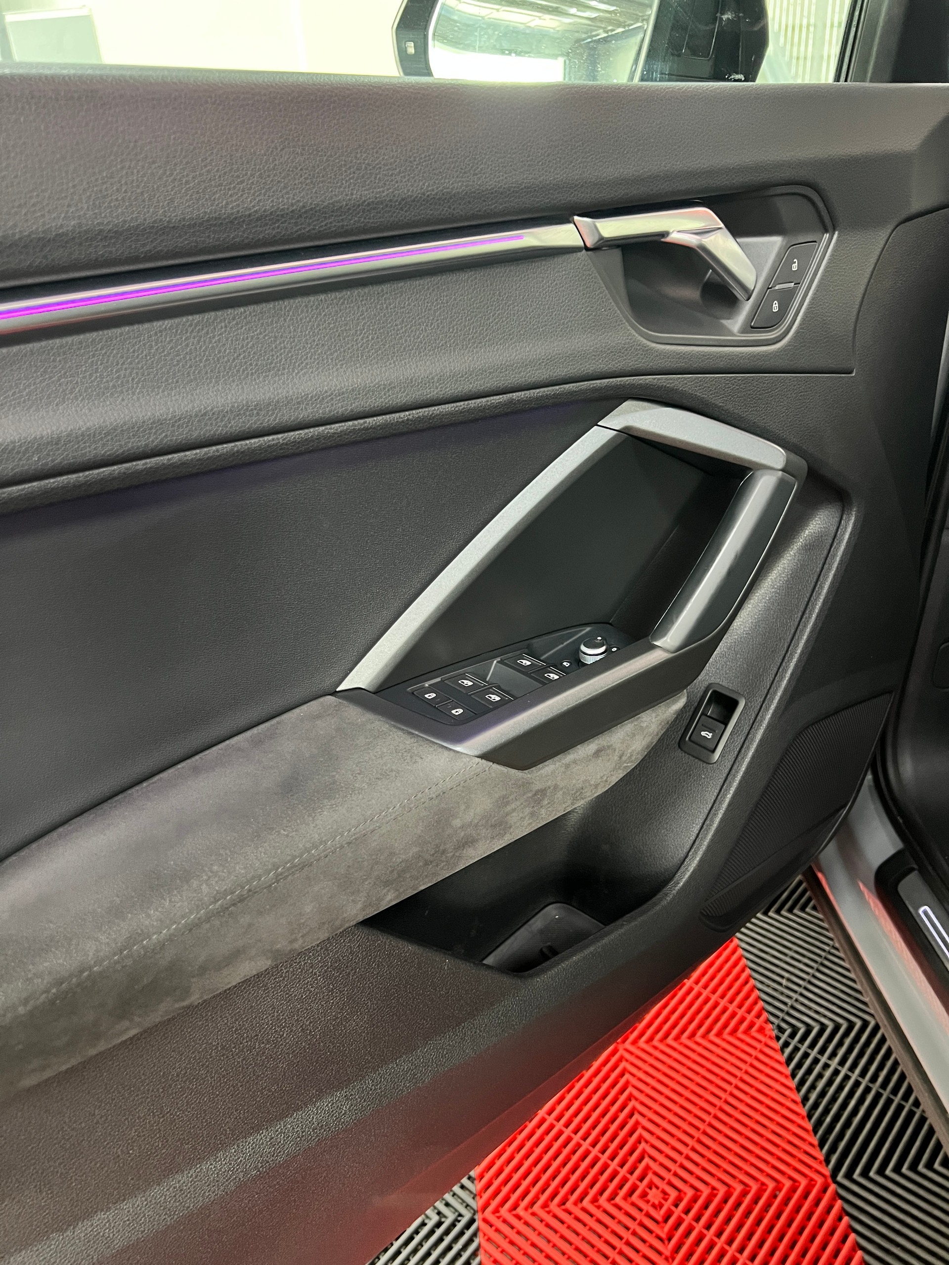 AUDI RS Q3 Sportback quattro S tronic-image-18