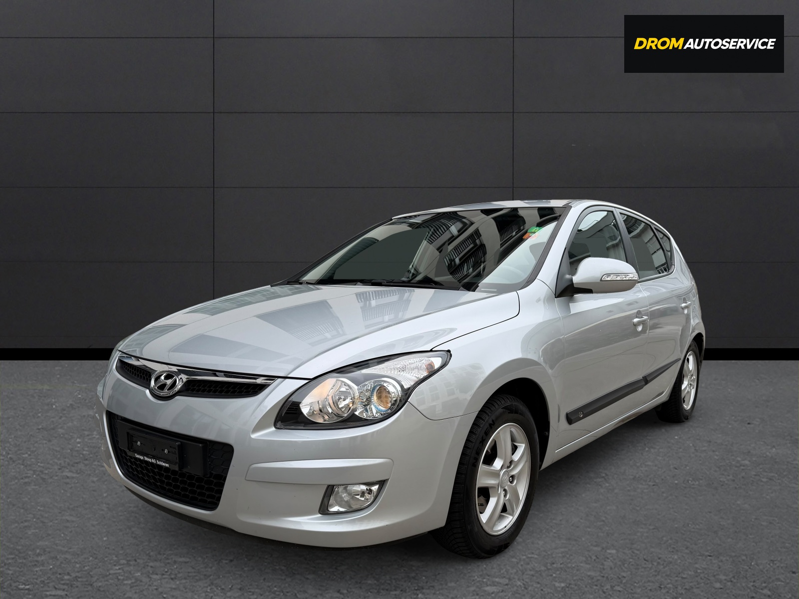 HYUNDAI i30 1.6 Swiss Plus Edition-image-2