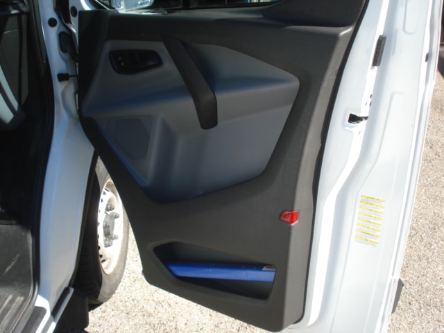 FORD Transit Custom Van 250 L1H1 Startup-image-6