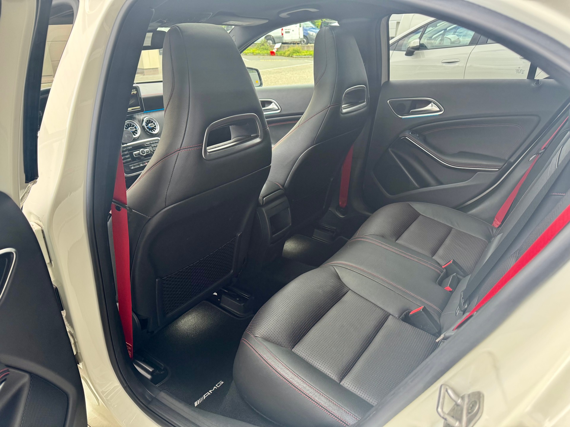 MERCEDES-BENZ A 45 AMG 4Matic Speedshift 7G-DCT-image-7