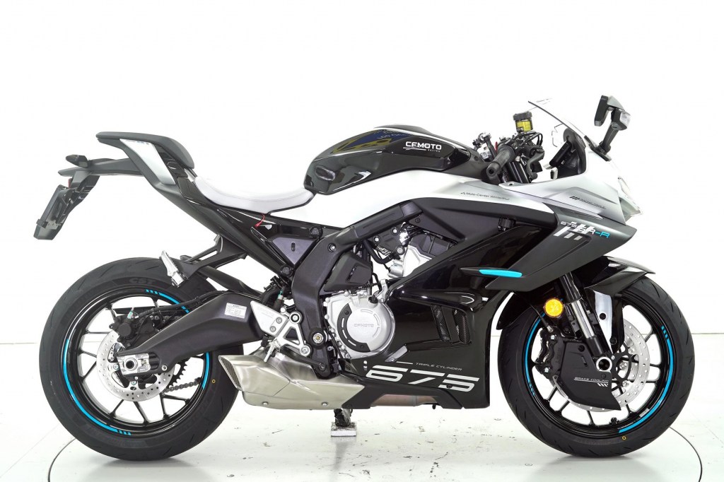 CF MOTO 675 SR-R ABS-showroom-element-2