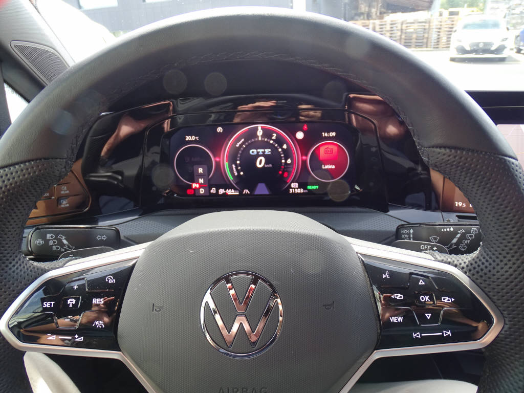 VW Golf VIII 1.4 TSI PHEV GTE DSG-image-8