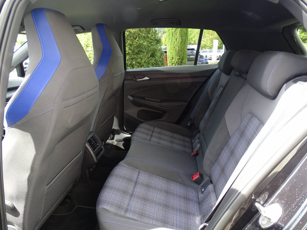 VW Golf VIII 1.4 TSI PHEV GTE DSG-image-5