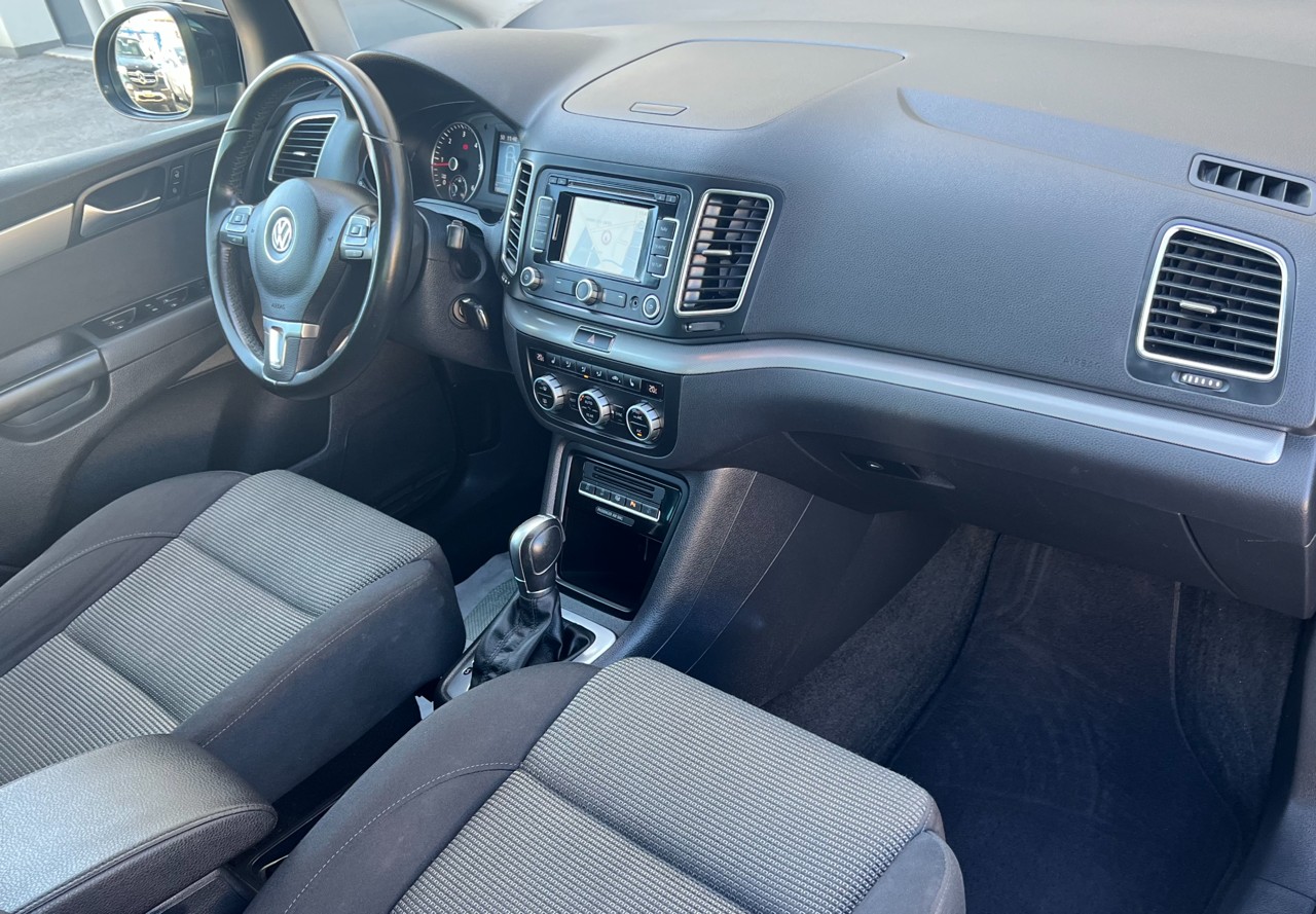 VW Sharan 2.0 TDI BlueMotion Technology Design DSG-image-7