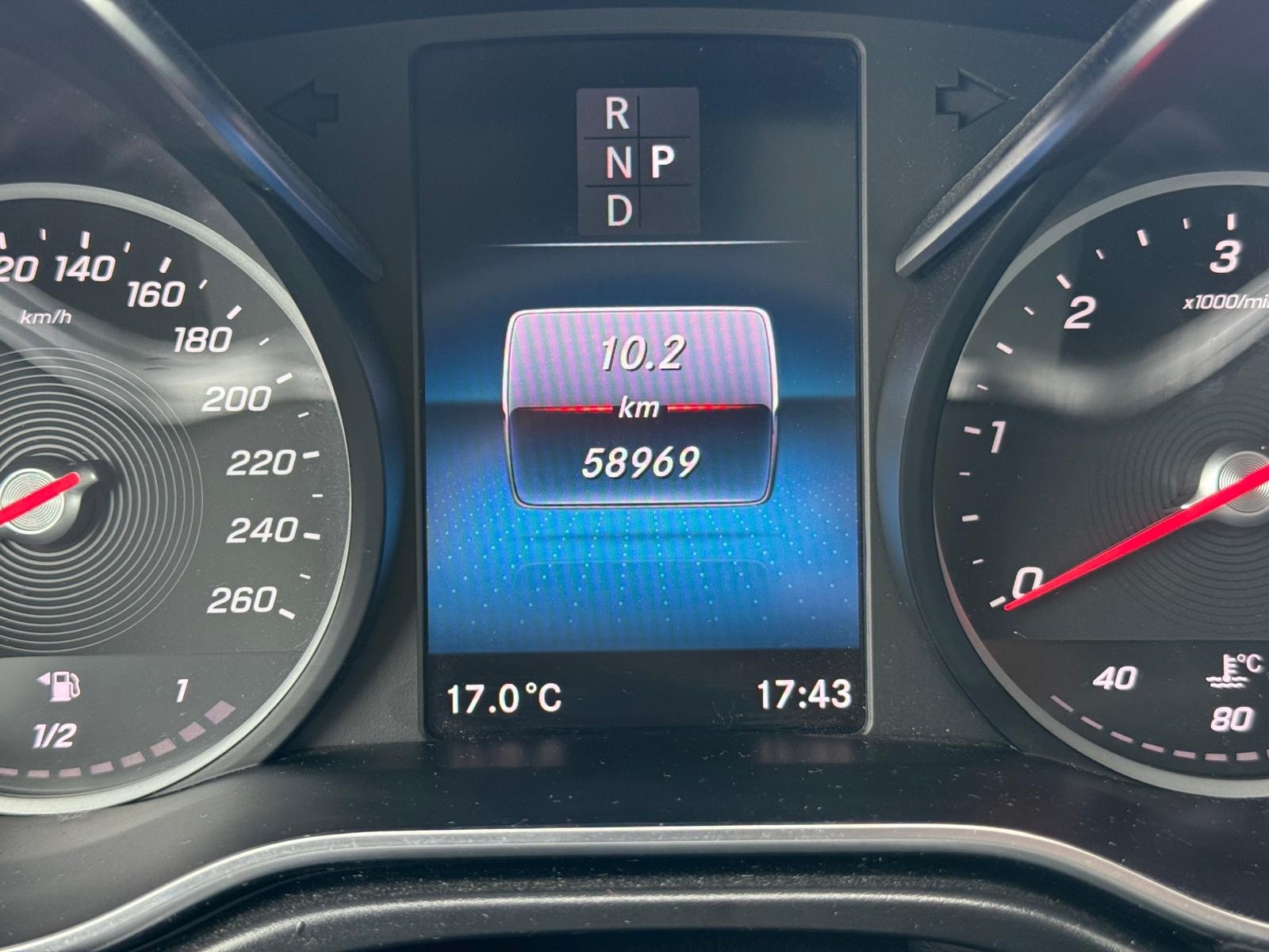 MERCEDES-BENZ Marco Polo Horizon 300 d 4M Automat-image-11