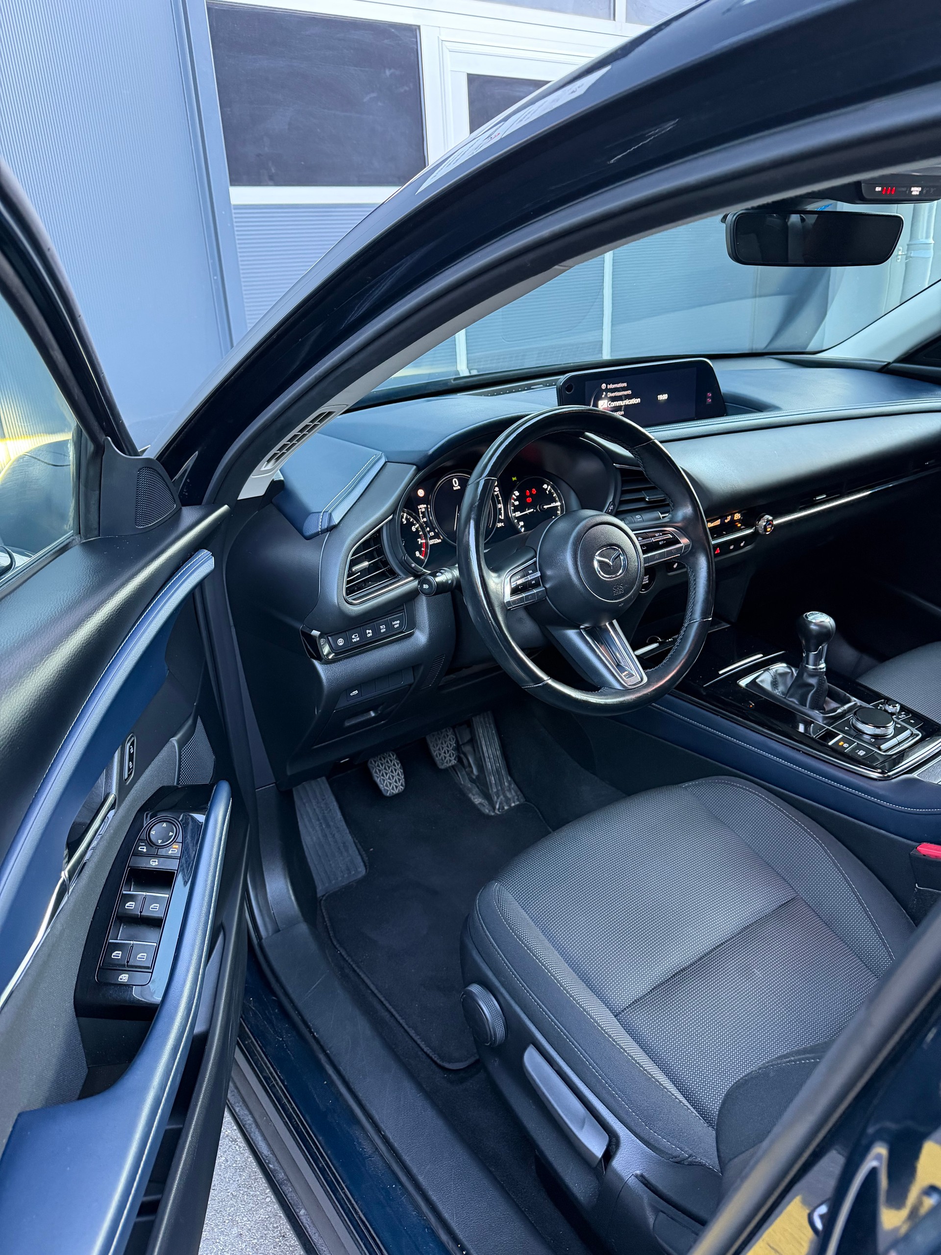 MAZDA CX-30 SKYACTIV-X M Hybrid 180 Ambition FWD-image-12