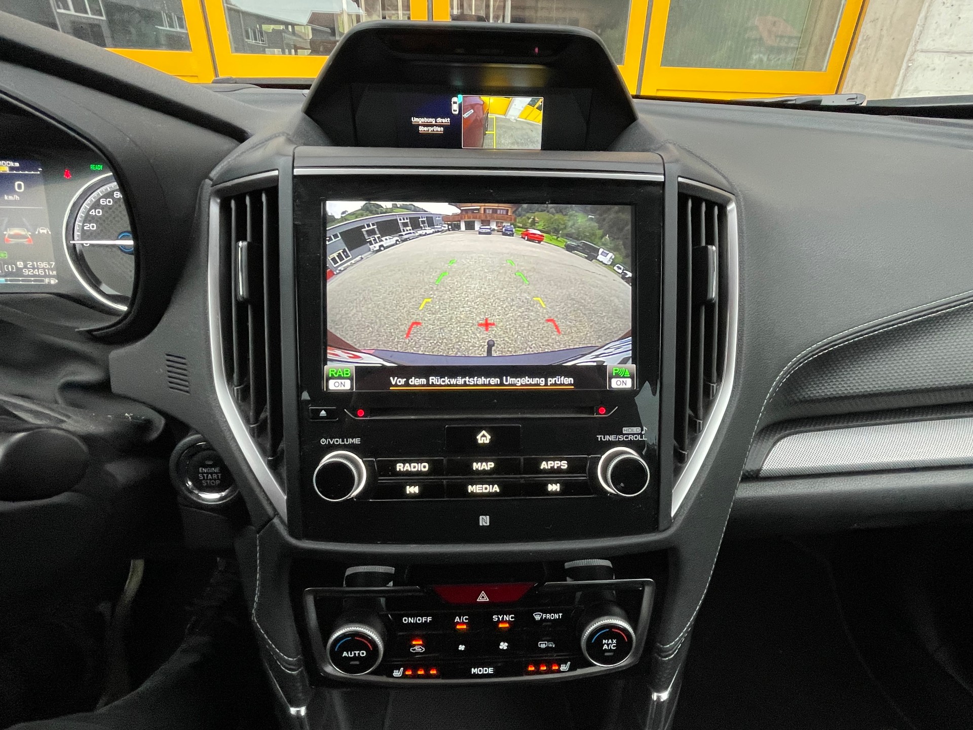 SUBARU Forester 2.0i e-Boxer Swiss Plus Lineartronic-image-13