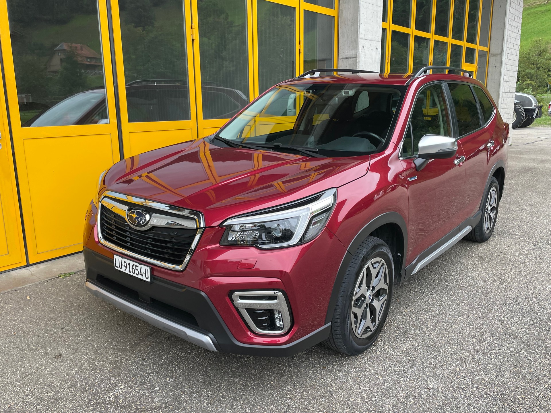 SUBARU Forester 2.0i e-Boxer Swiss Plus Lineartronic-image-15