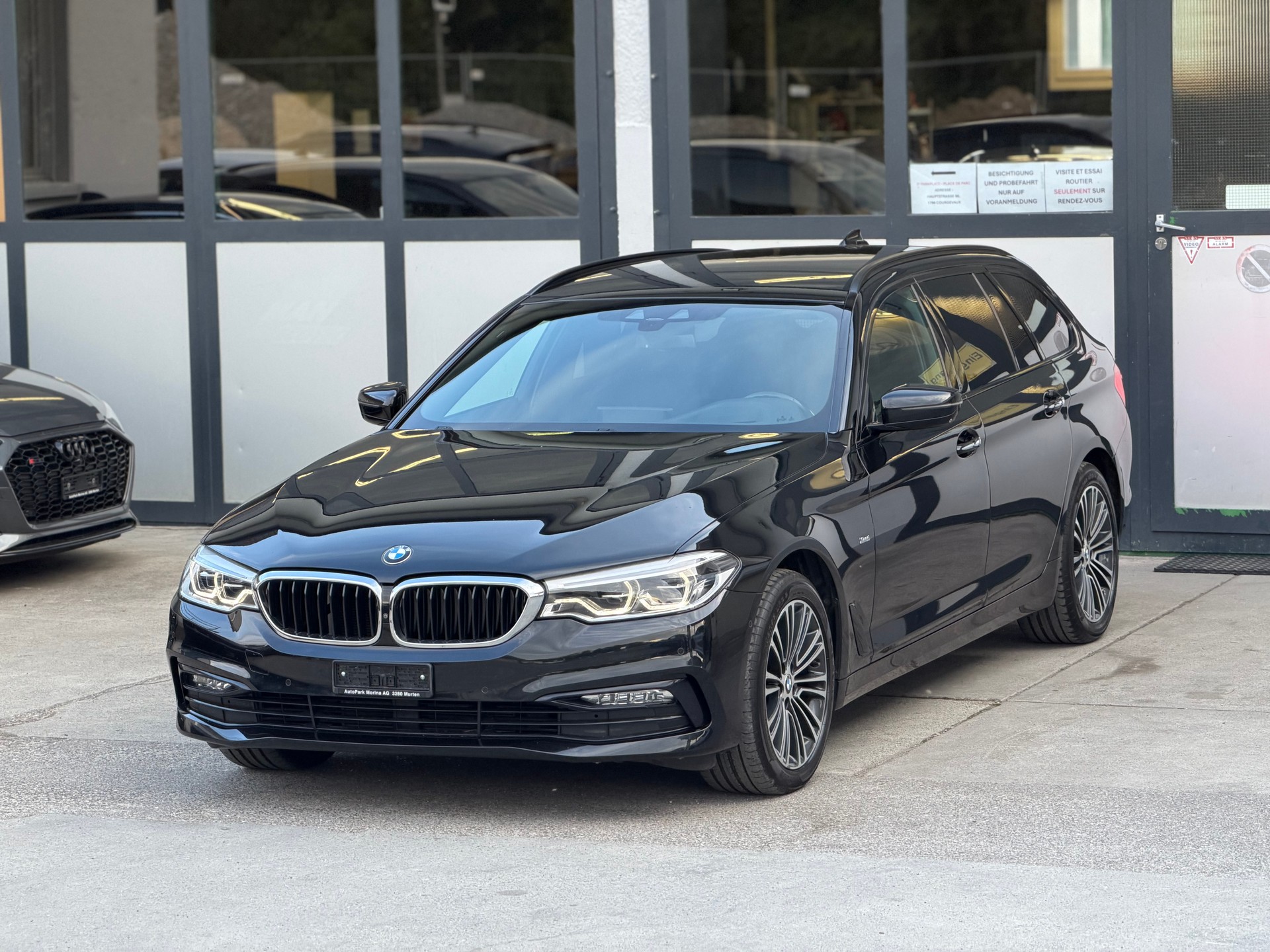 BMW 520d xDrive Touring Sport Line Steptronic-image-1