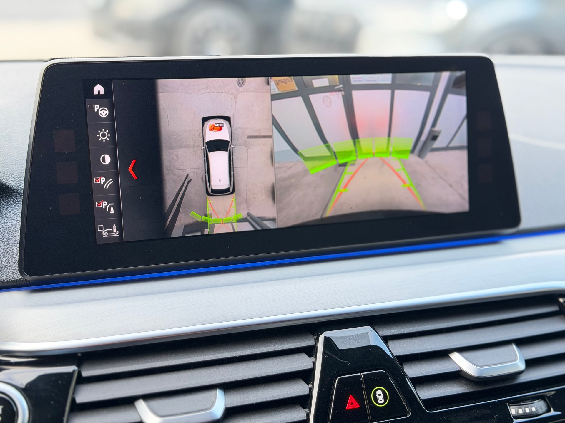 BMW 520d xDrive Touring Sport Line Steptronic-image-17