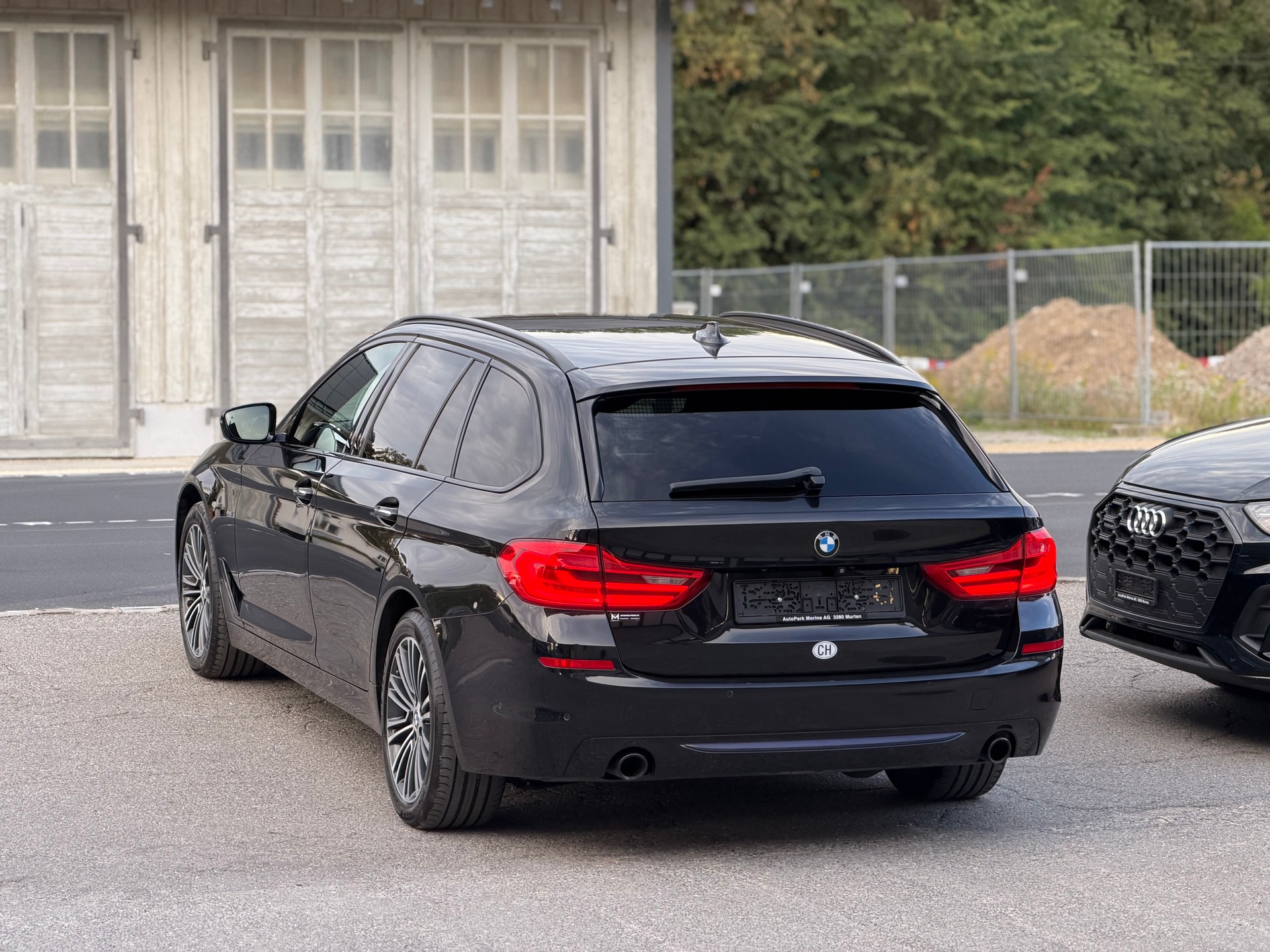 BMW 520d xDrive Touring Sport Line Steptronic-image-6