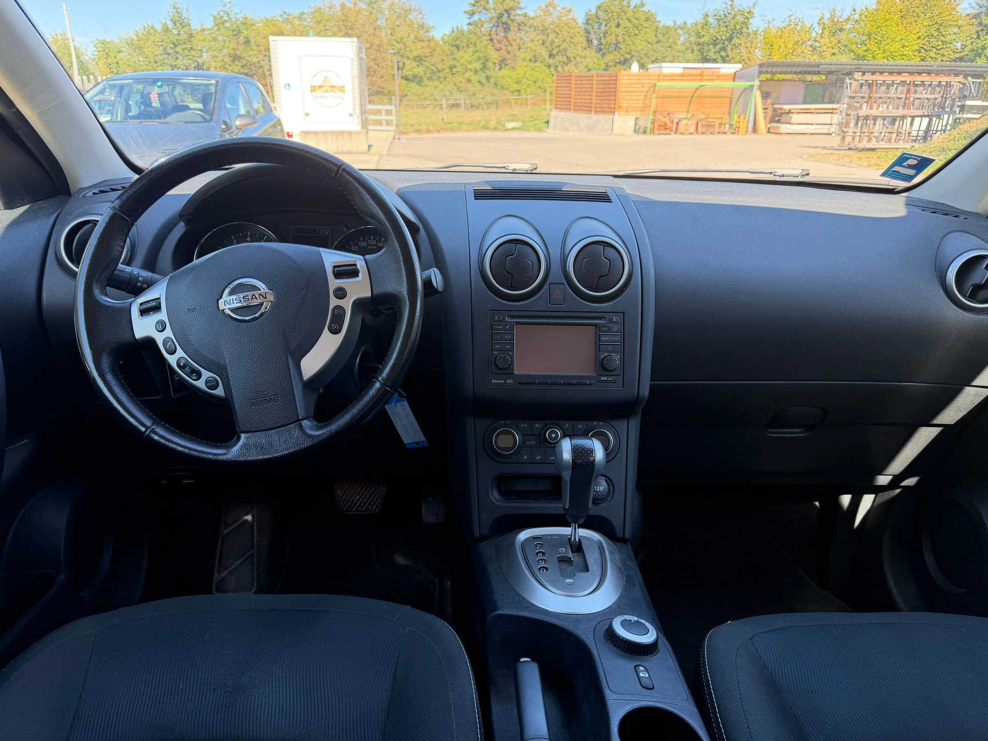 NISSAN Qashqai 2.0 4WD tekna-image-4