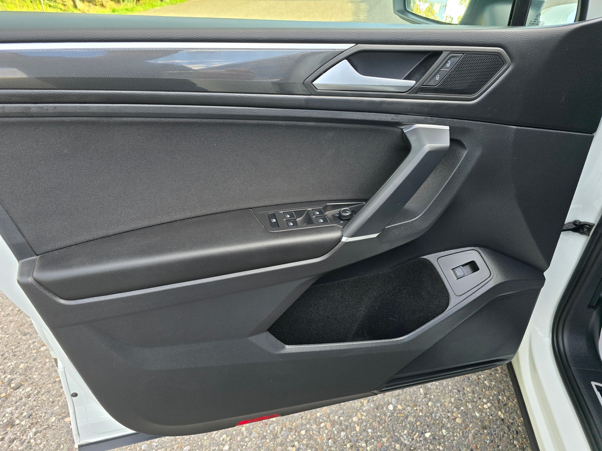 VW Tiguan Allspace 2.0 TDI R-LINE SCR Highline 4Motion DSG-image-14