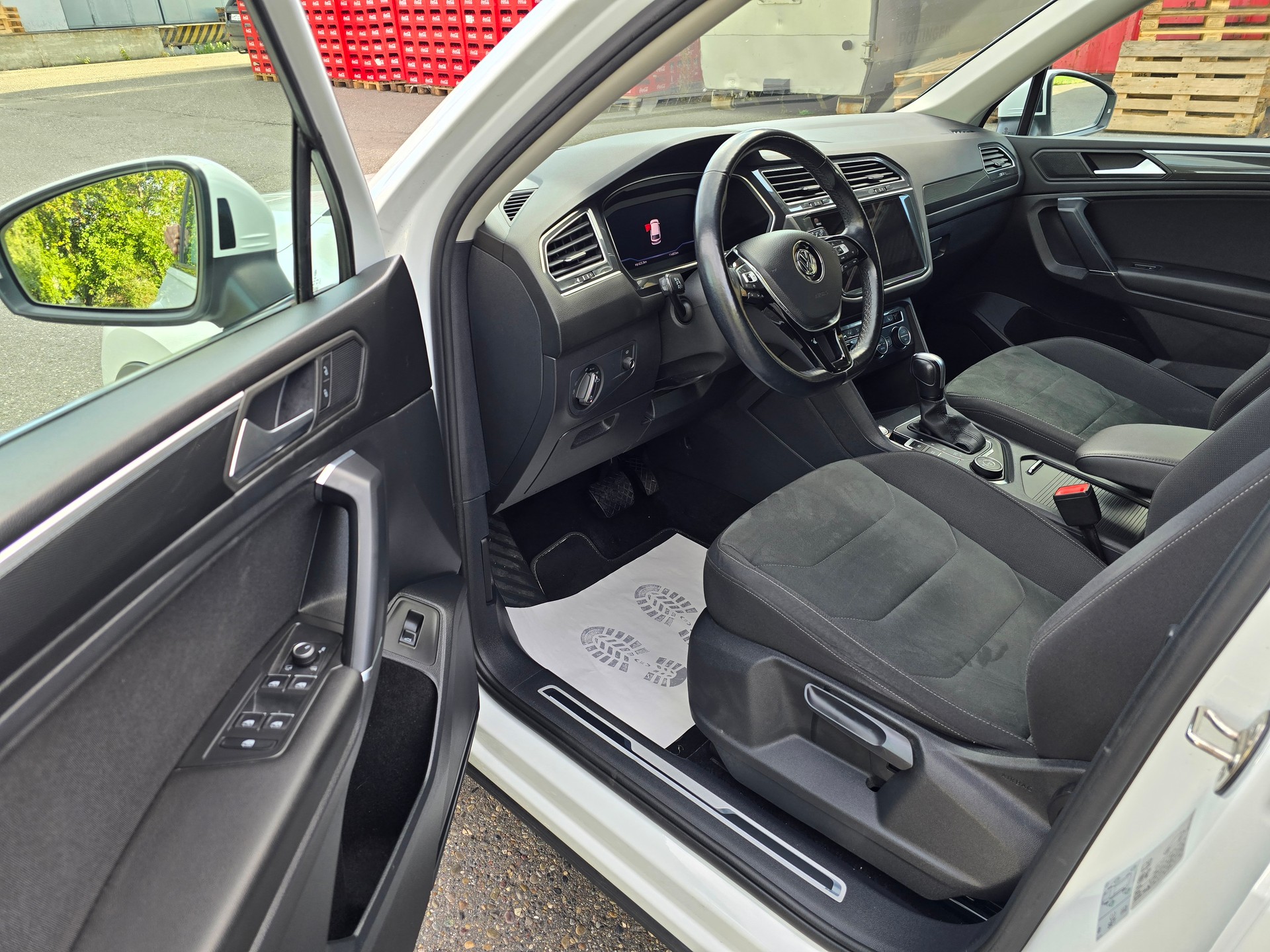 VW Tiguan Allspace 2.0 TDI R-LINE SCR Highline 4Motion DSG-image-13