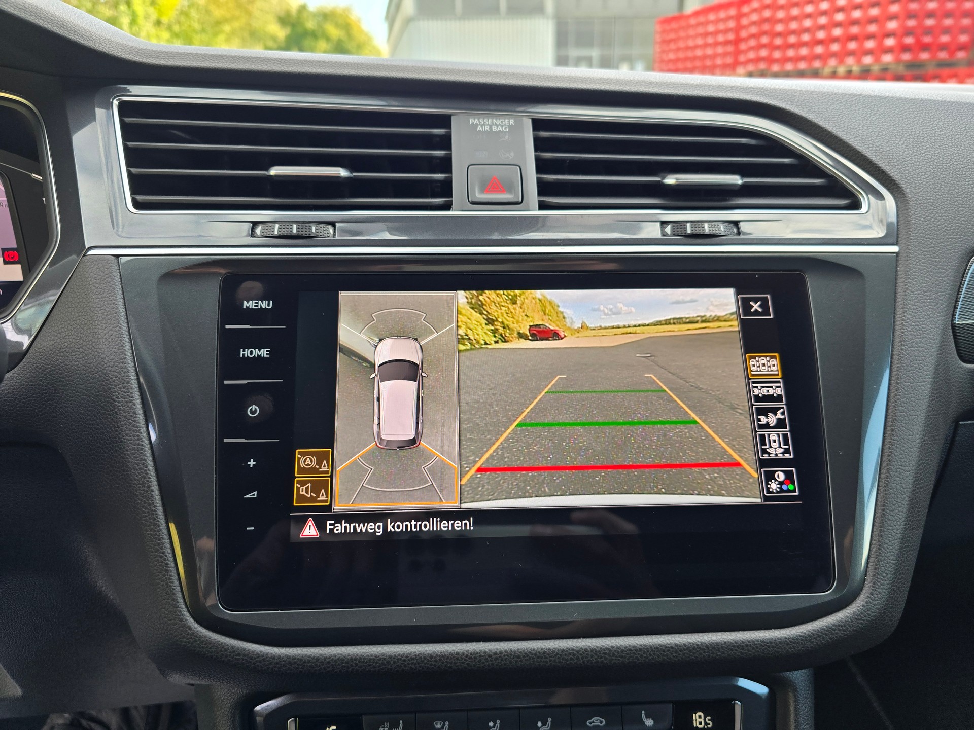 VW Tiguan Allspace 2.0 TDI R-LINE SCR Highline 4Motion DSG-image-25