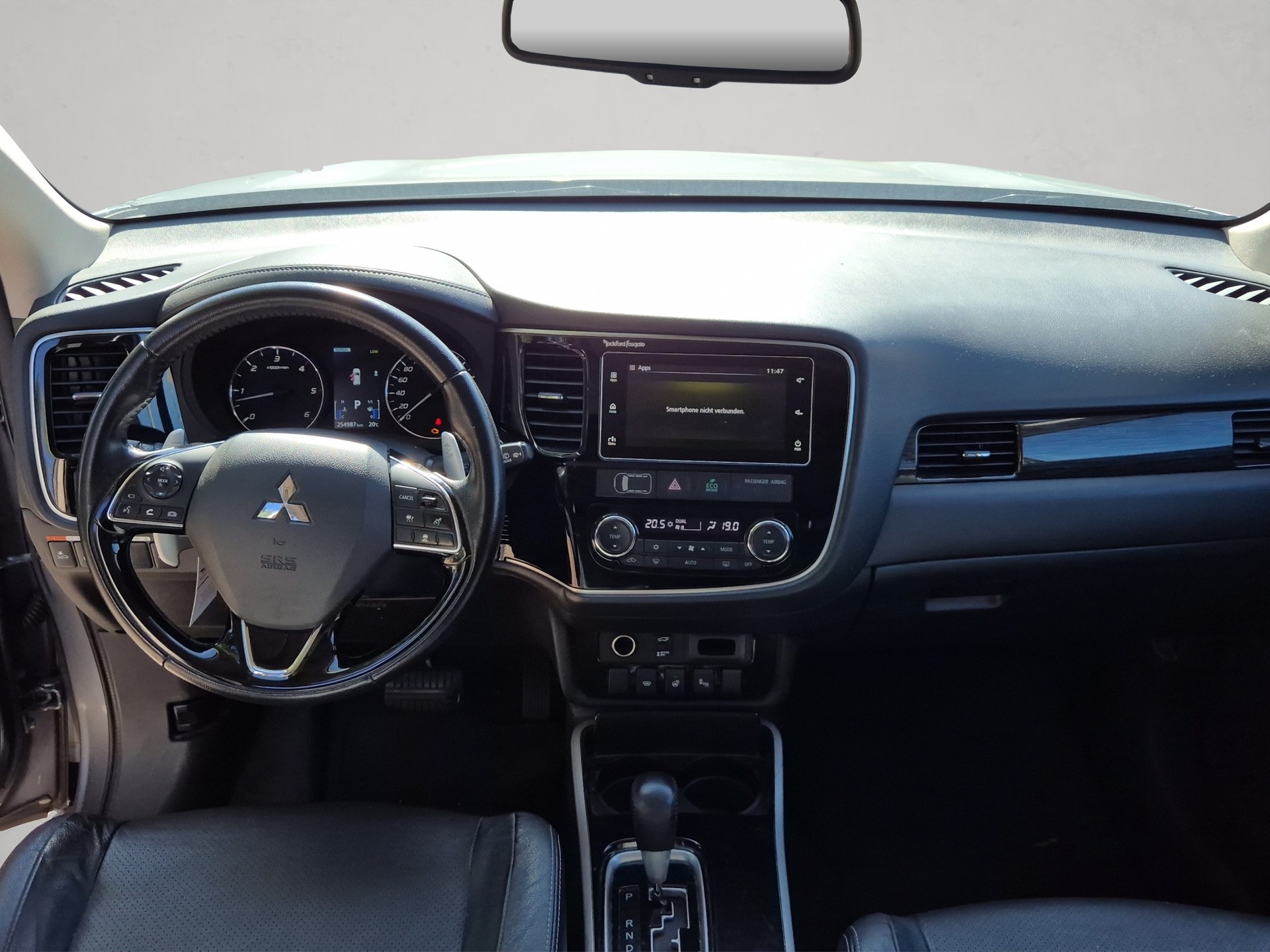 MITSUBISHI Outlander 2.2 DID Diamond 4WD Automatic-image-10