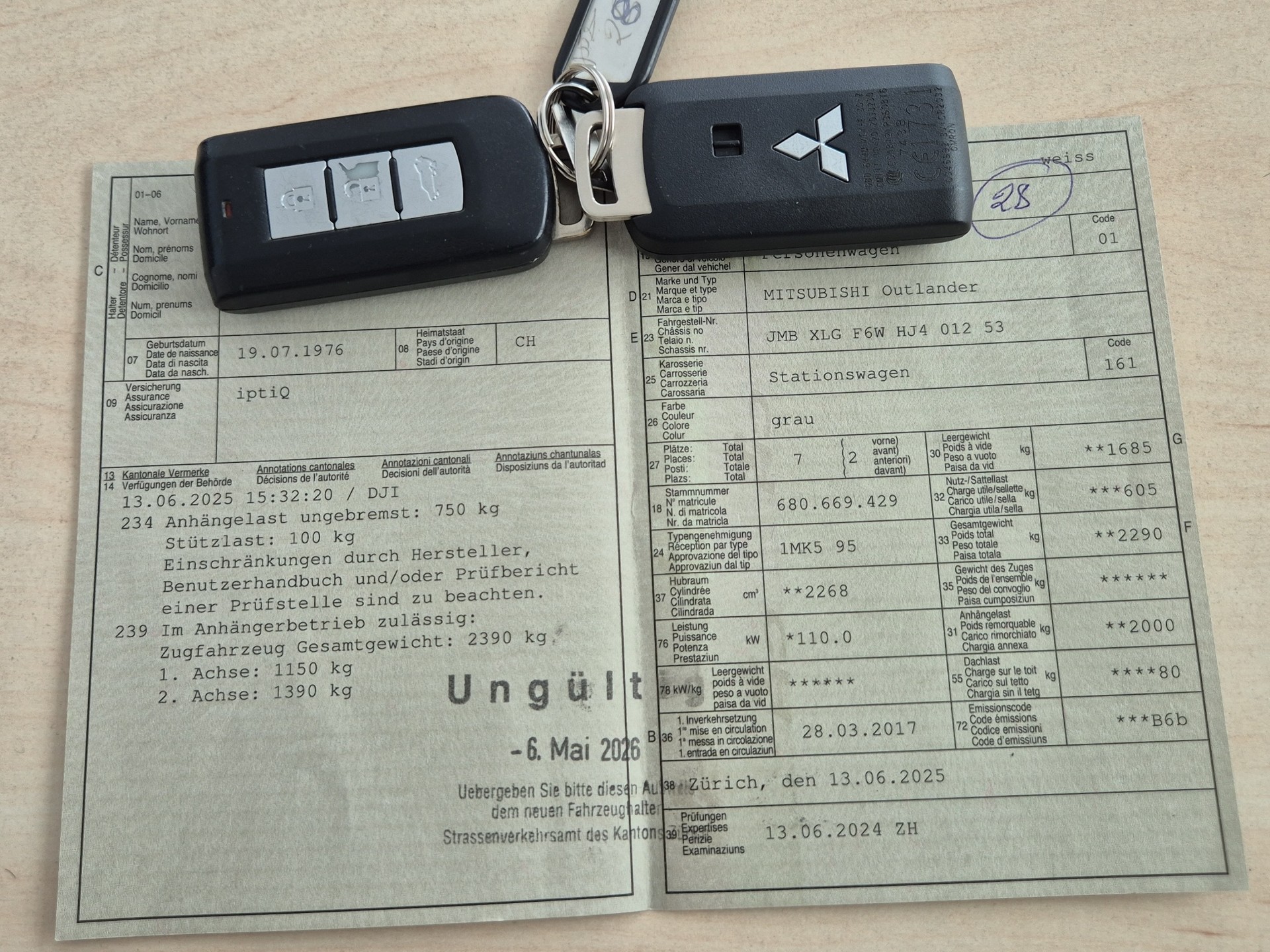 MITSUBISHI Outlander 2.2 DID Diamond 4WD Automatic-image-1