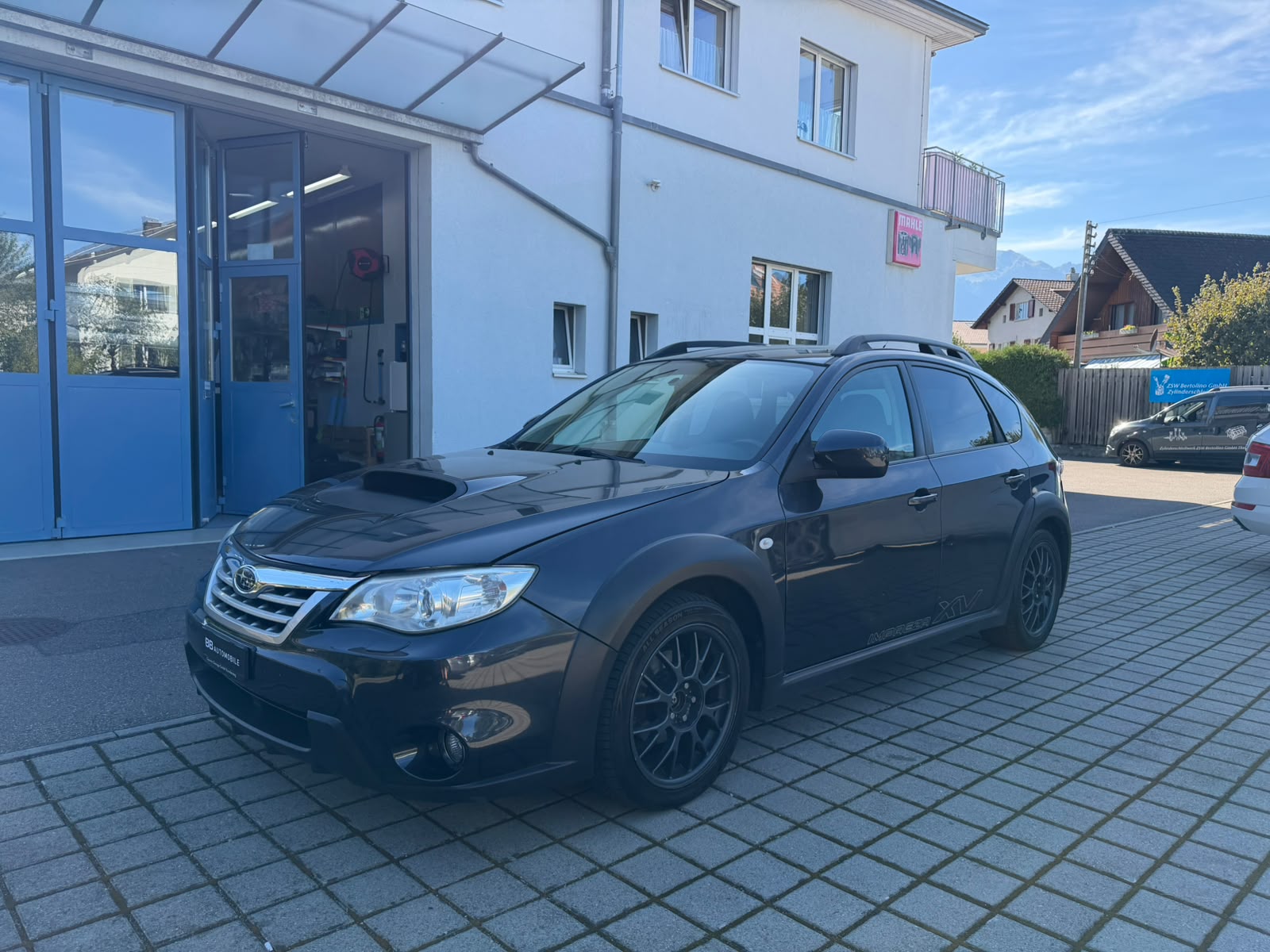SUBARU Impreza 2.0XV Style-image-0