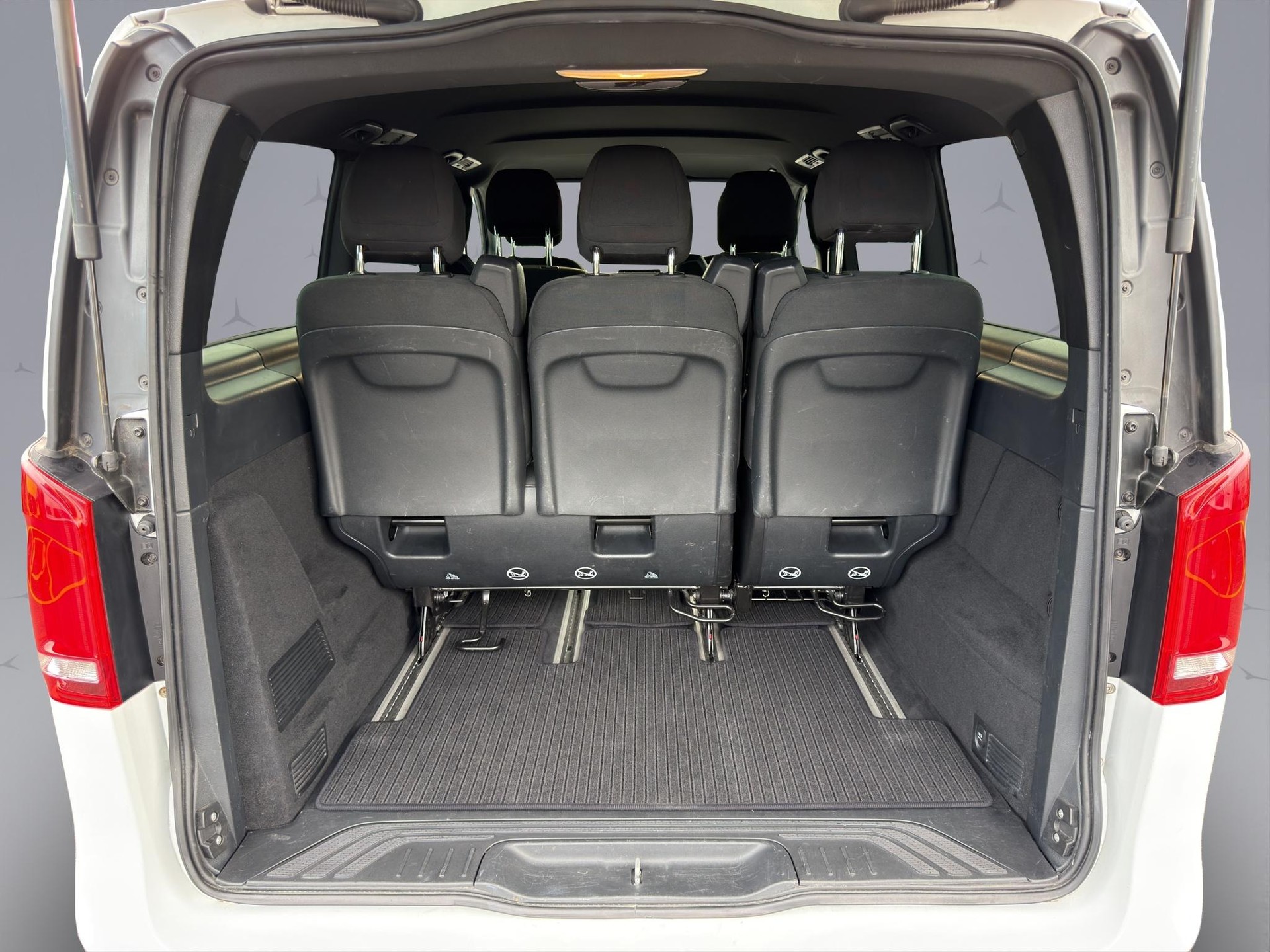 MERCEDES-BENZ V-Klasse V447 Van V 250 d BlueTec lang 4matic-image-17