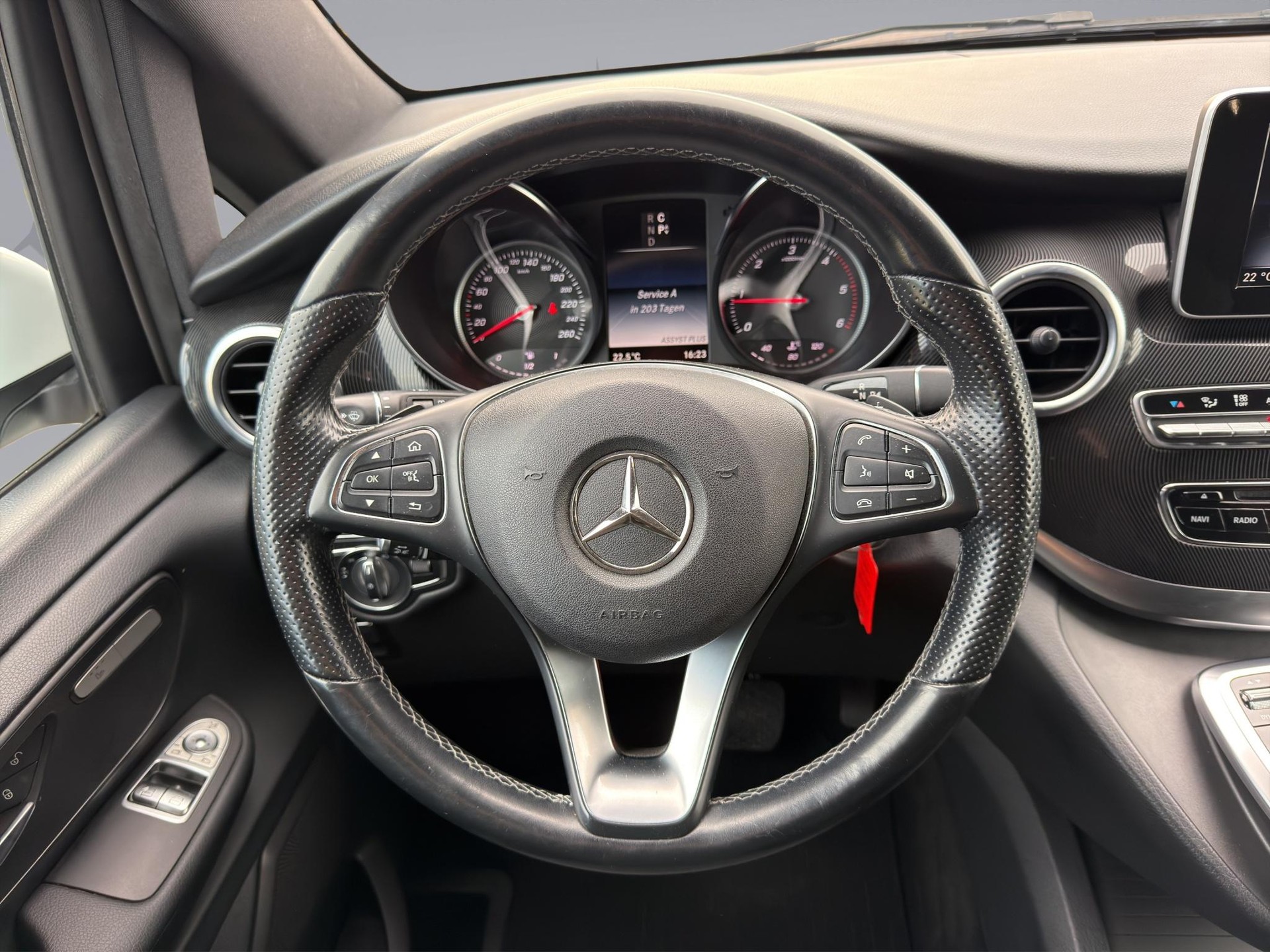 MERCEDES-BENZ V-Klasse V447 Van V 250 d BlueTec lang 4matic-image-11