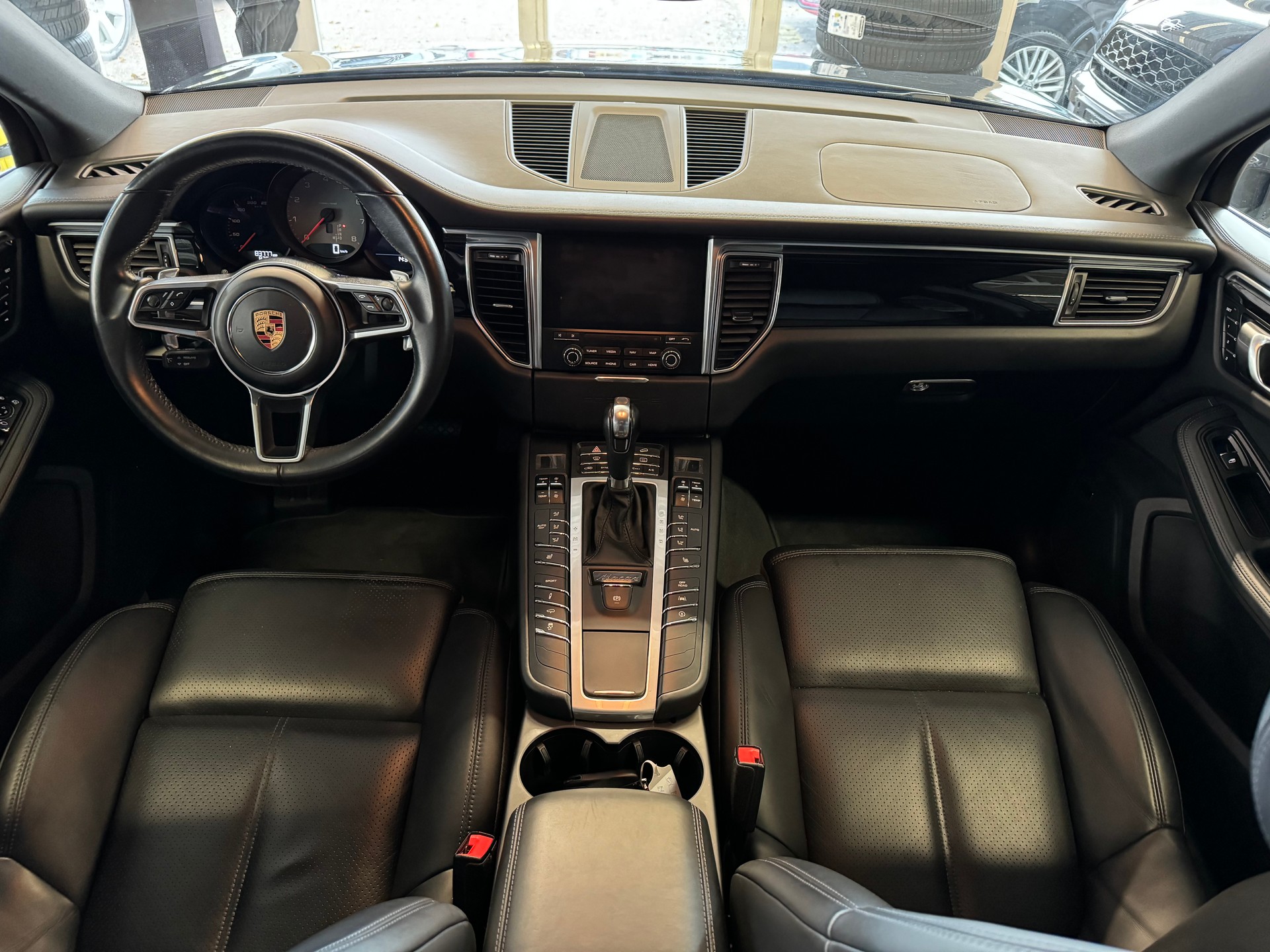 PORSCHE Macan S PDK | CH Swiss Package | Luftfederung | 21" | PDLS+ | PANORAMA | Memory | DAB+ |-image-17
