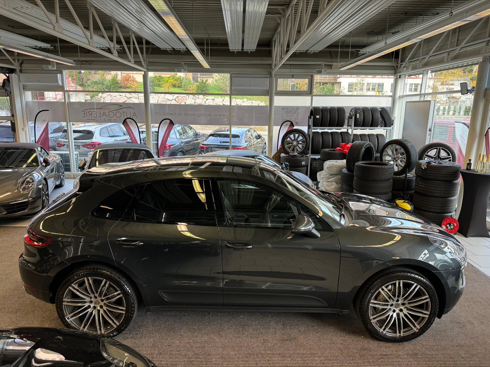 PORSCHE Macan S PDK | CH Swiss Package | Luftfederung | 21" | PDLS+ | PANORAMA | Memory | DAB+ |-image-23