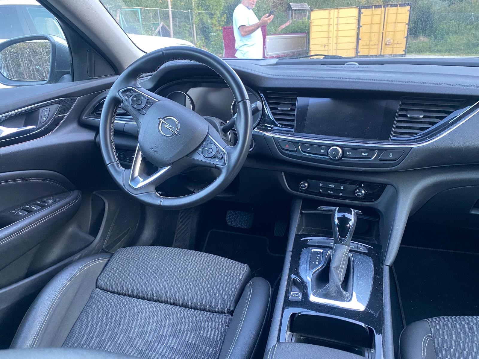 OPEL Insignia 2.0 CDTI Sports Tourer Edition-image-6