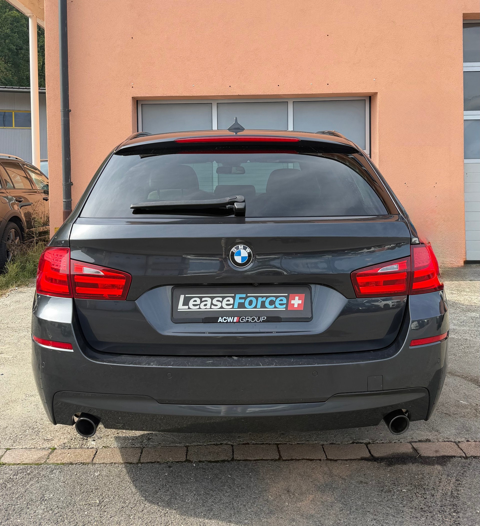 BMW 535d xDrive Pack-M Touring Steptronic-image-5