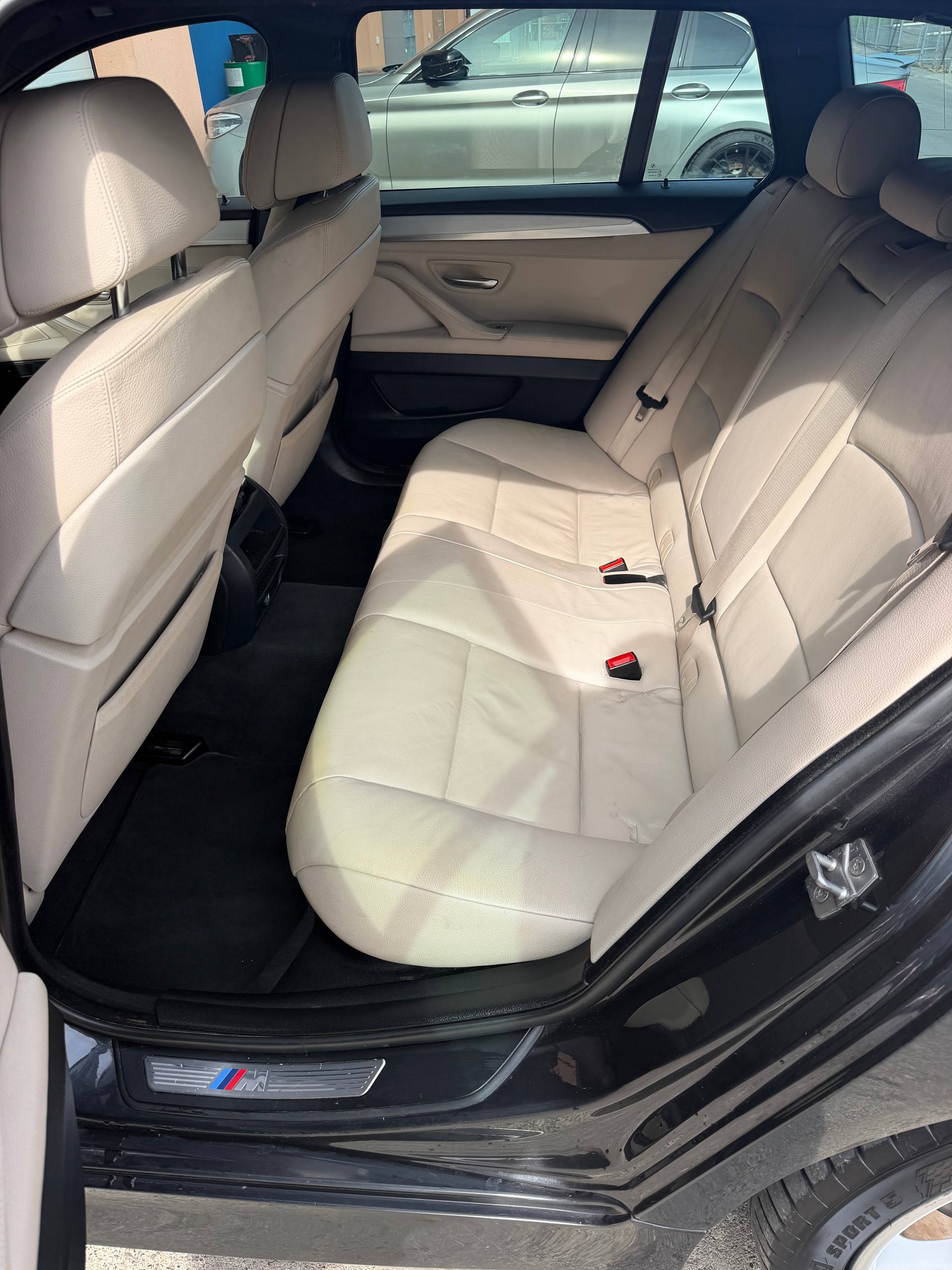 BMW 535d xDrive Pack-M Touring Steptronic-image-11