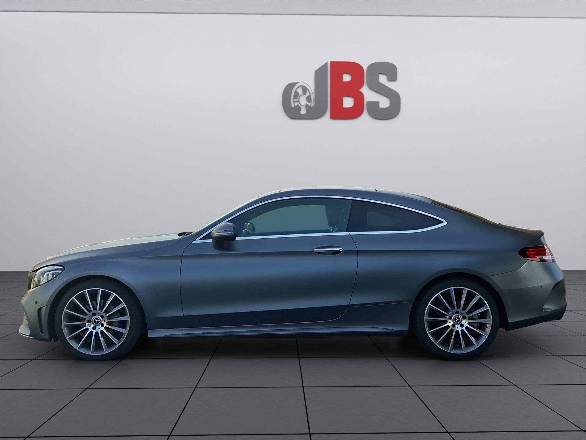 MERCEDES-BENZ C 200 Coupé 4Matic AMG Line 9G-Tronic-image-6