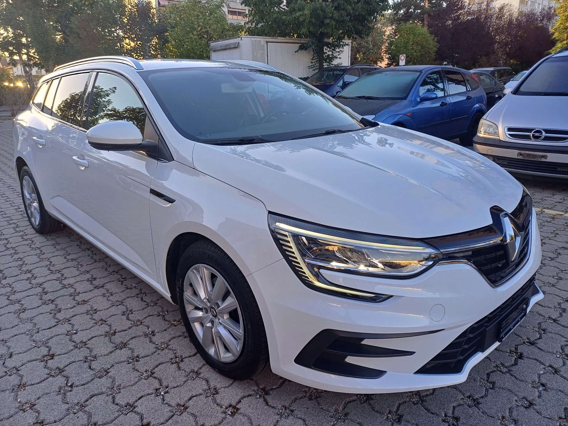 RENAULT Mégane Grandtour 1.5 dCi Business EDC-image-0