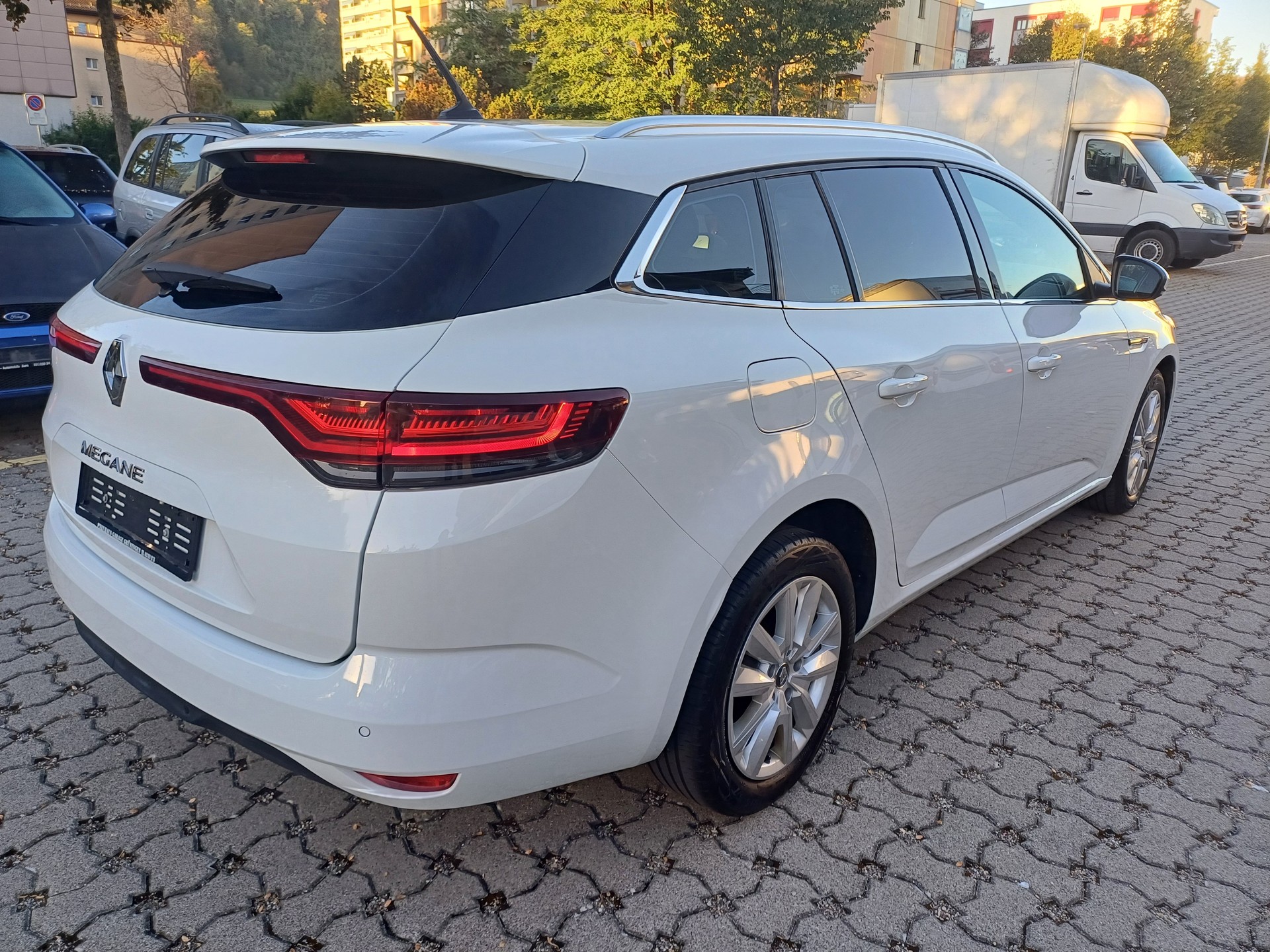 RENAULT Mégane Grandtour 1.5 dCi Business EDC-image-2