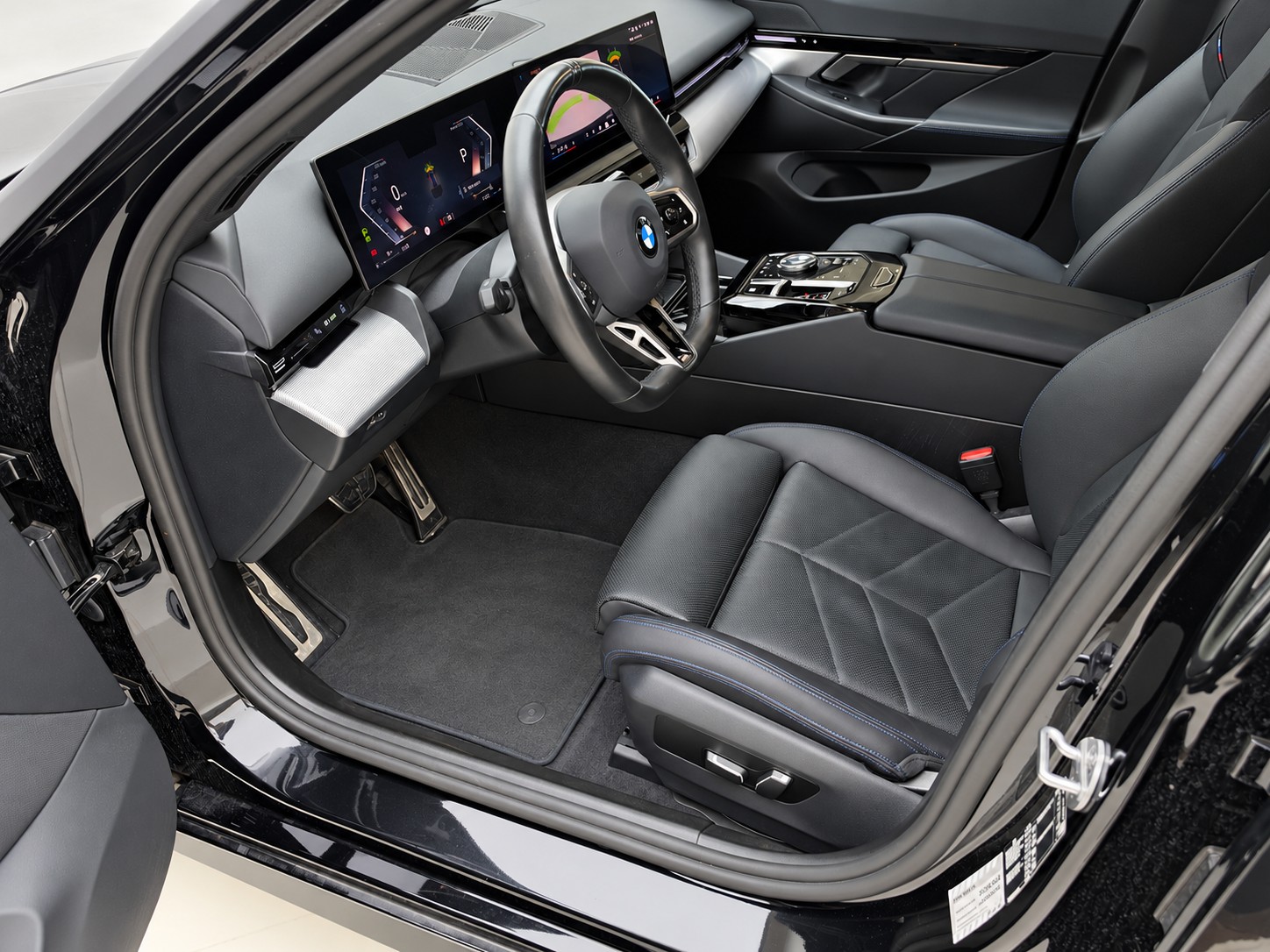 BMW 520d 48V M Sport Pro Steptronic-image-13