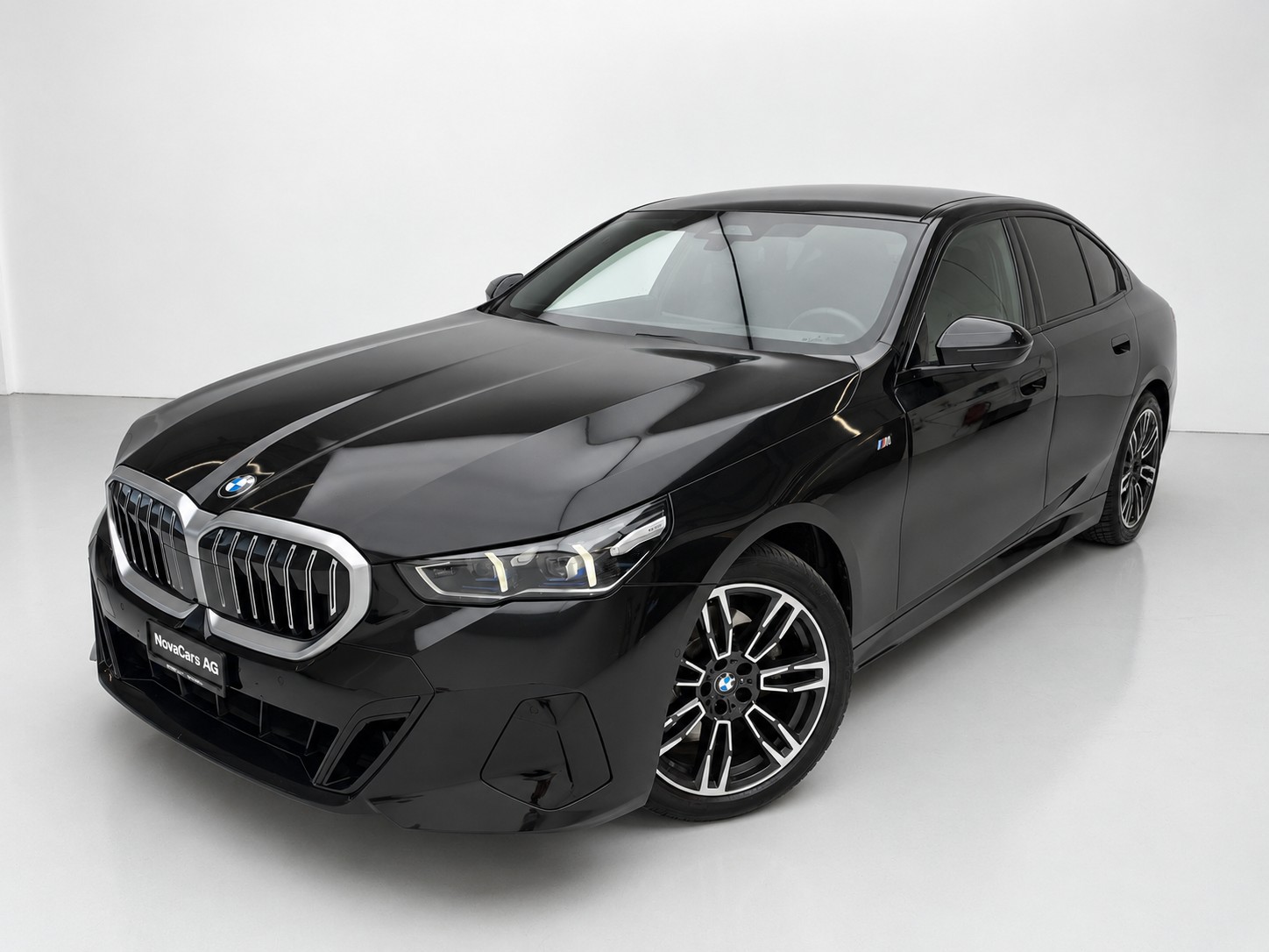BMW 520d 48V M Sport Pro Steptronic-image-0