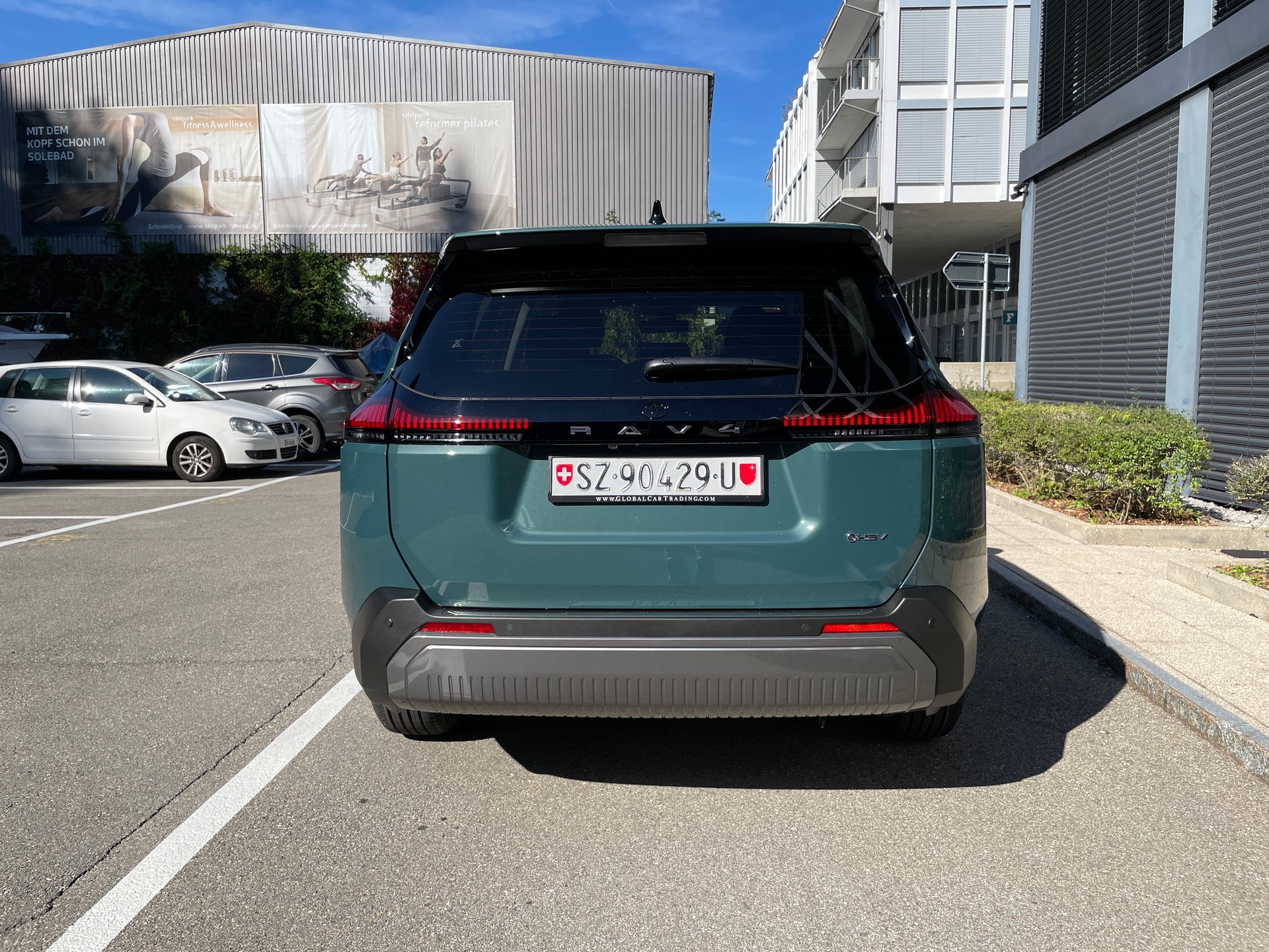 TOYOTA RAV-4 2.5 HSD Trend e-CVT AWD, MODELL 2027 mit AHK-image-3