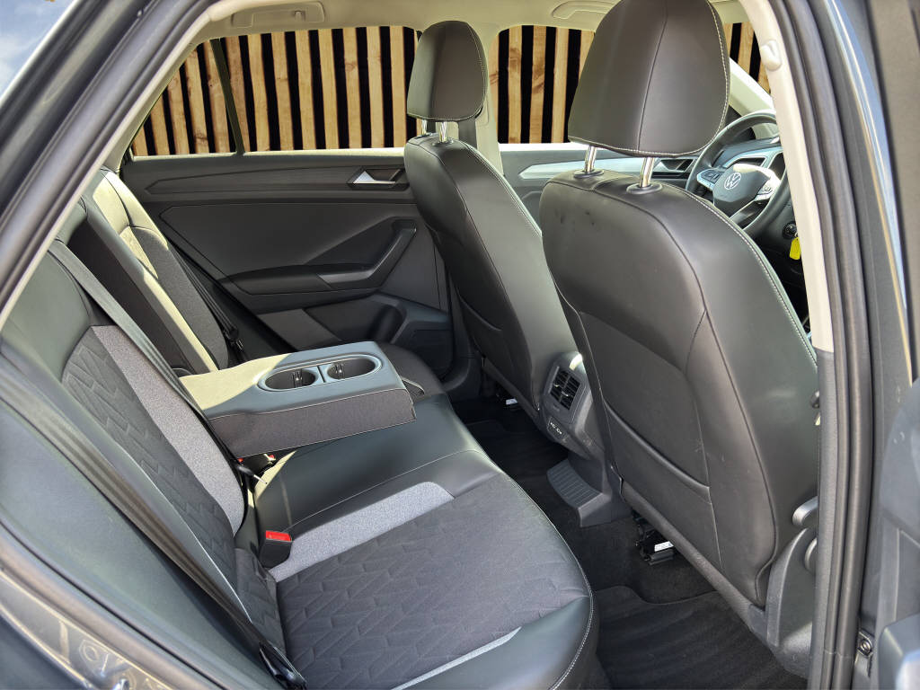 VW T-Roc 2.0 TDI SCR Life DSG-image-5