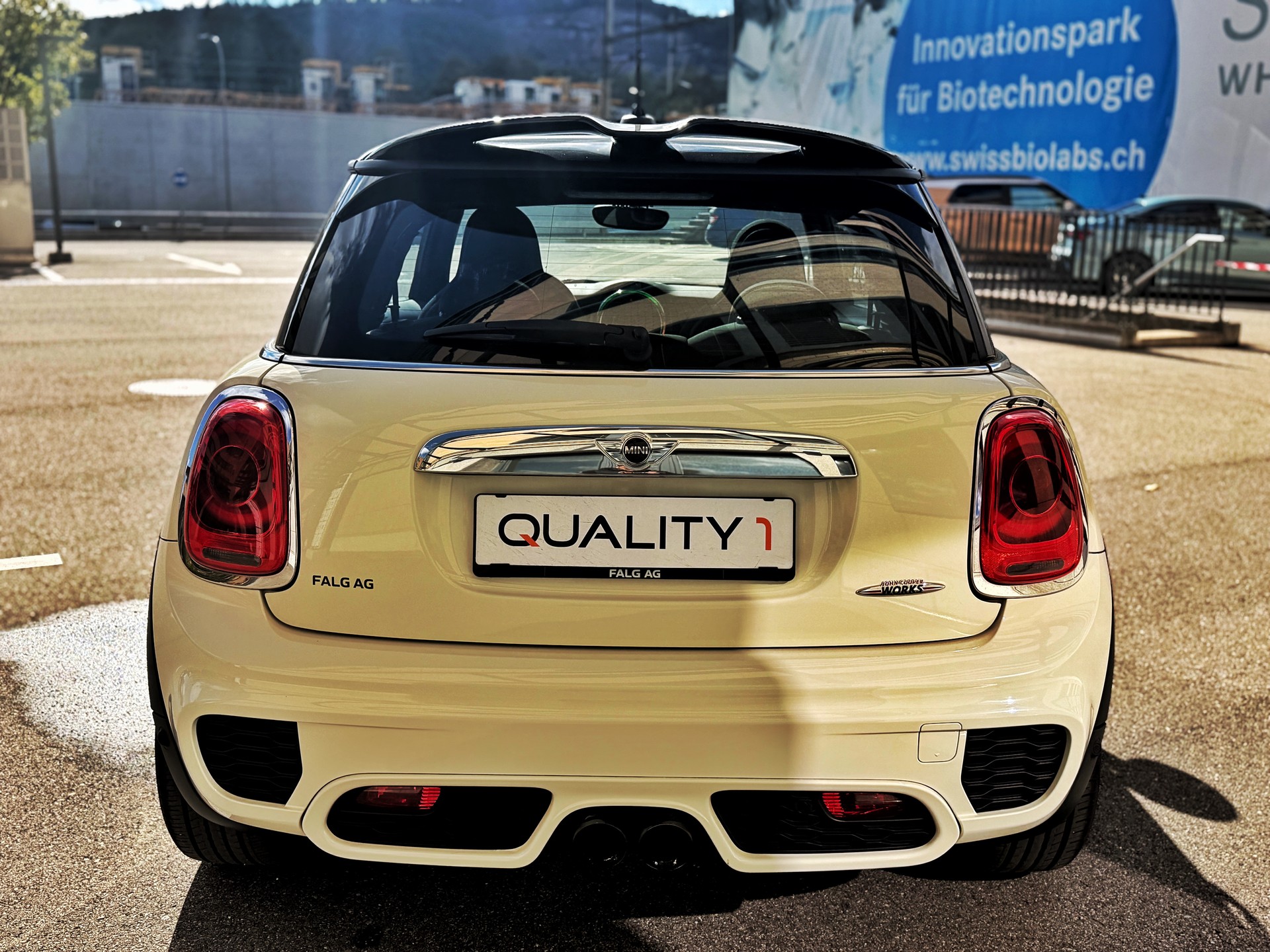 MINI Cooper John Cooper Works-image-3