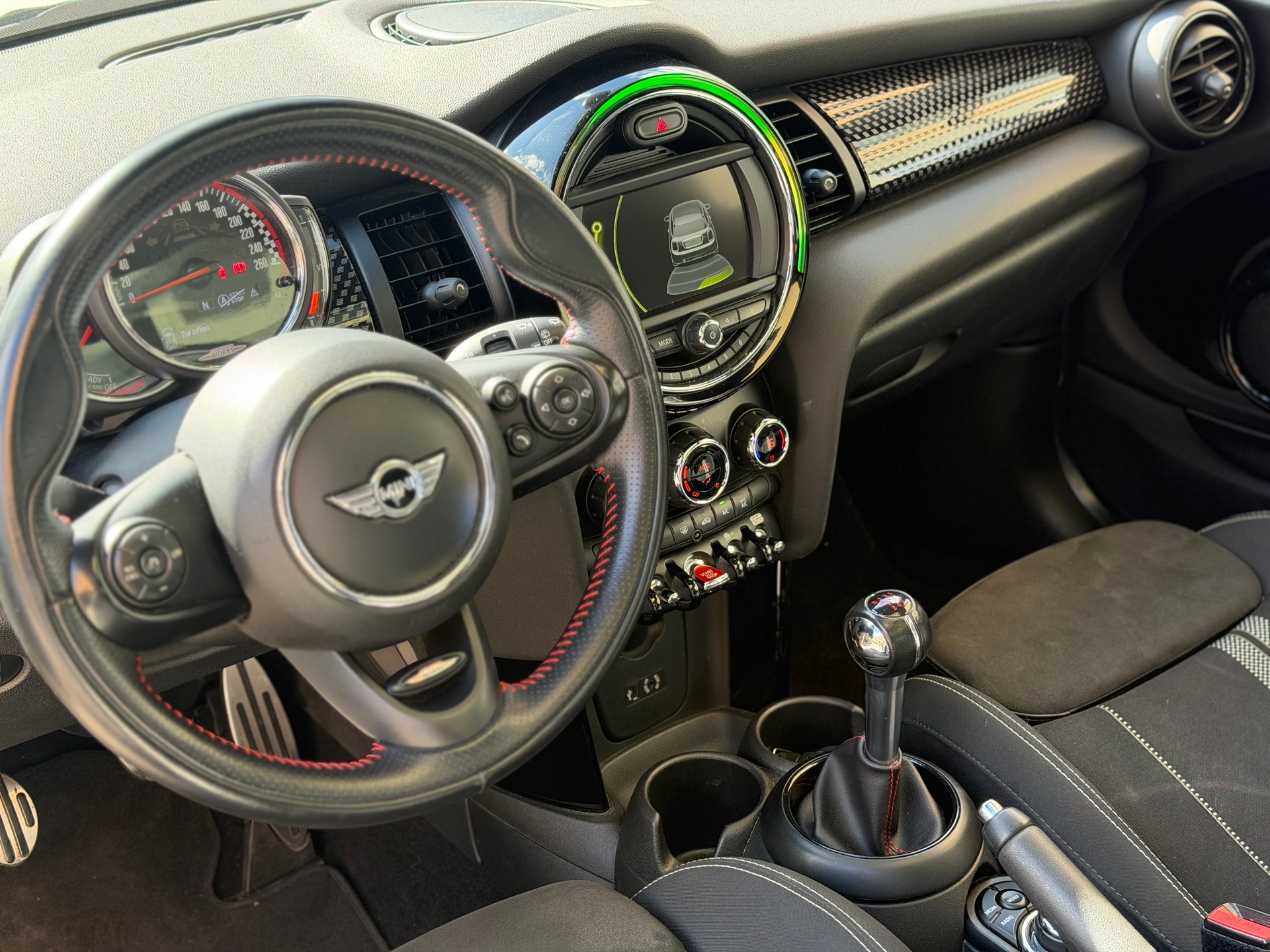 MINI Cooper John Cooper Works-image-15