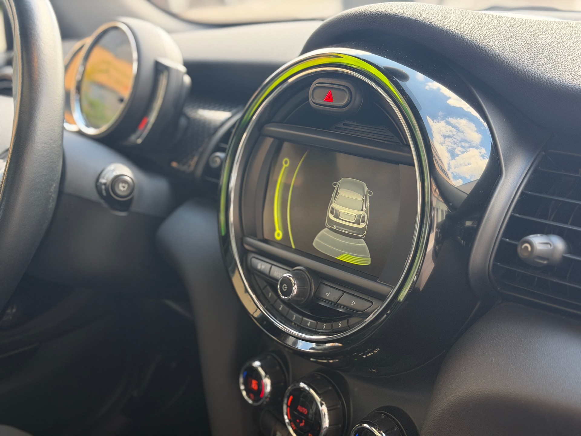 MINI Cooper John Cooper Works-image-23