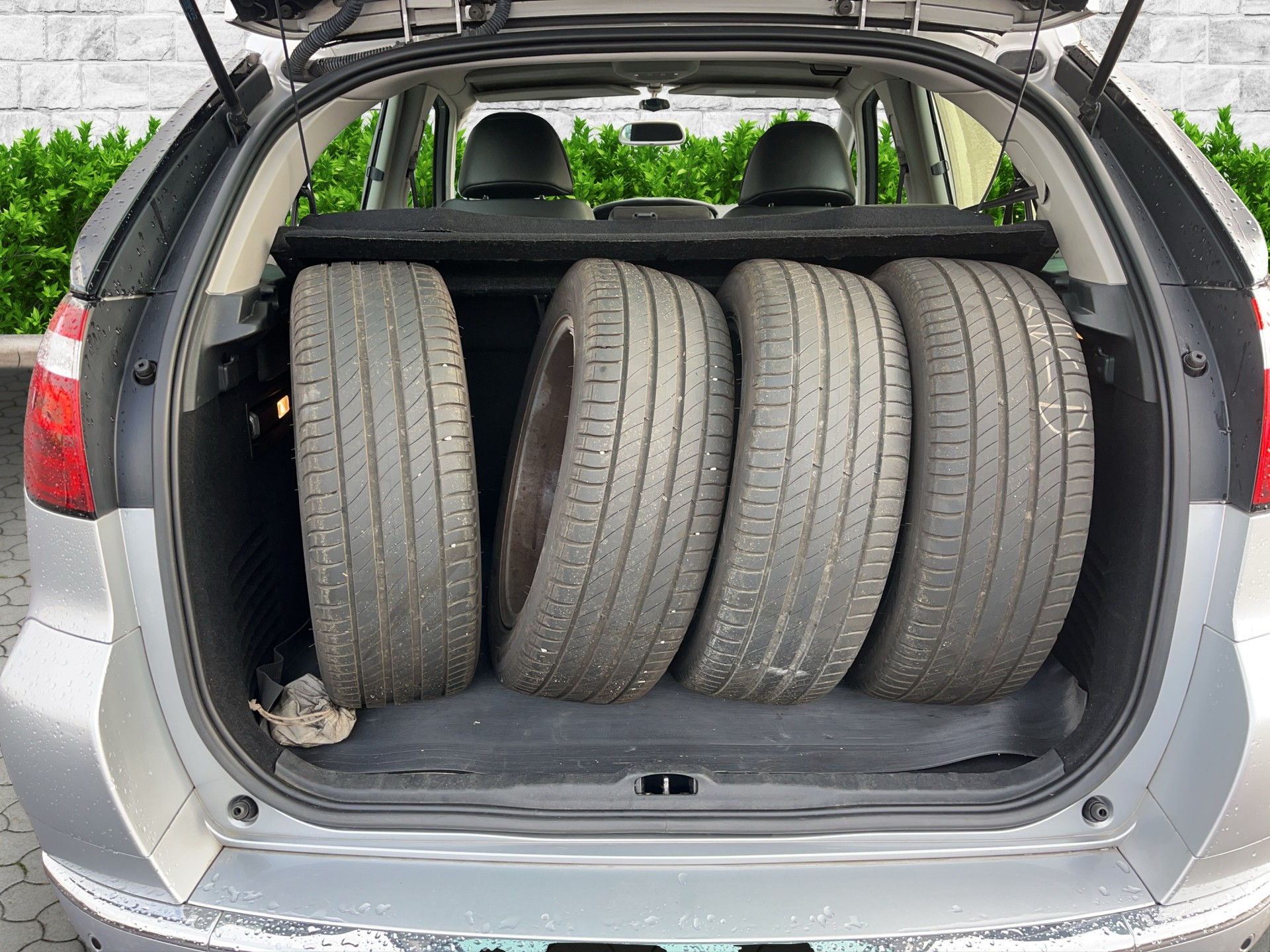 CITROEN C4 Picasso 2.0 HDI Exclusive Automatic-image-11