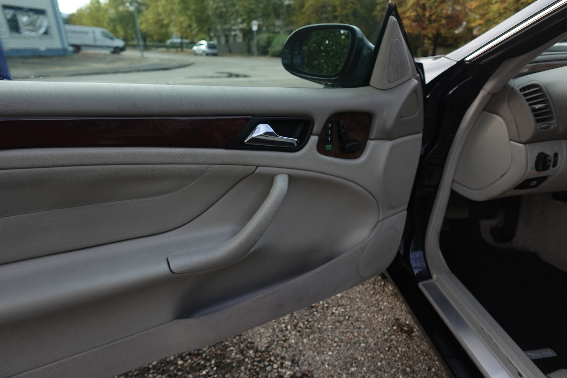 MERCEDES-BENZ CLK 200 Sport-image-7