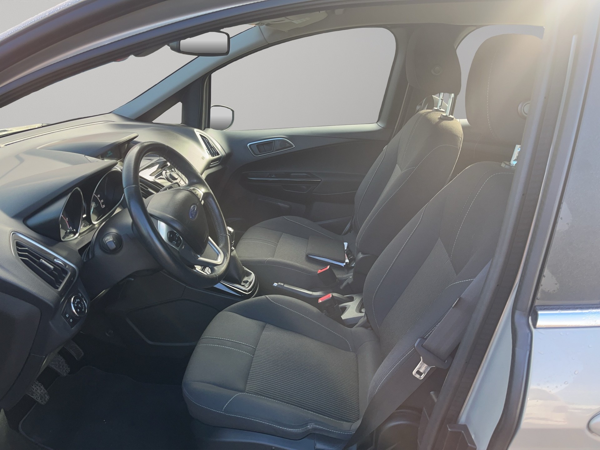 FORD B-Max 1.0 SCTi Titanium-image-8
