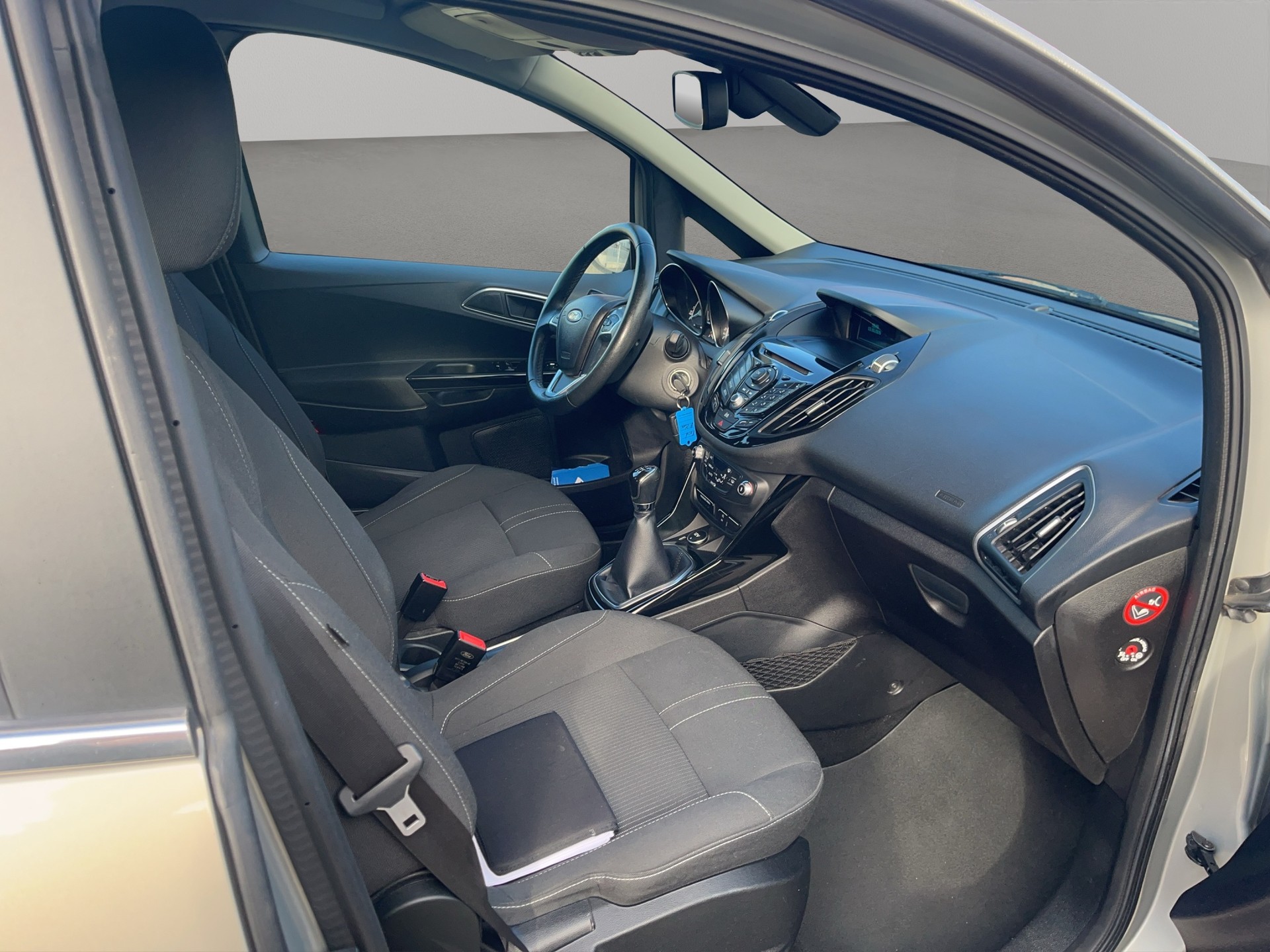 FORD B-Max 1.0 SCTi Titanium-image-13