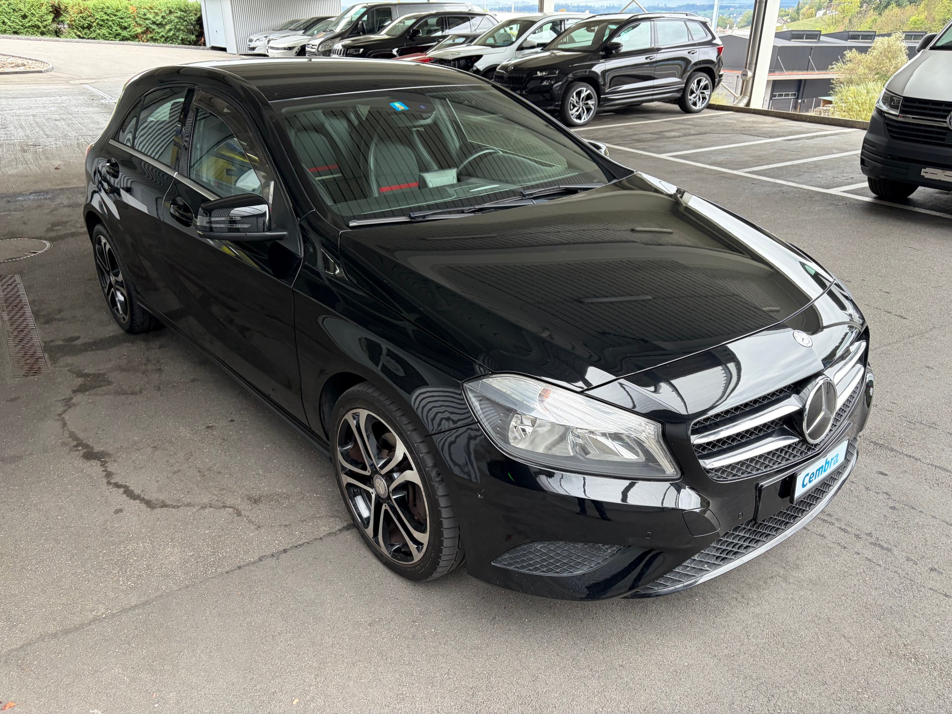 MERCEDES-BENZ A 180 Urban-image-1