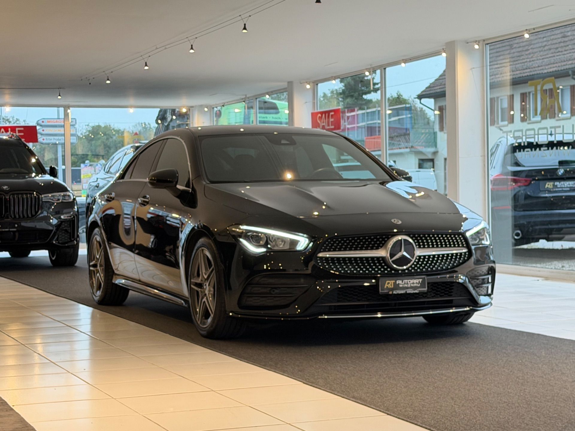 MERCEDES-BENZ CLA 200 AMG Line 7G-DCT-showroom-element-2