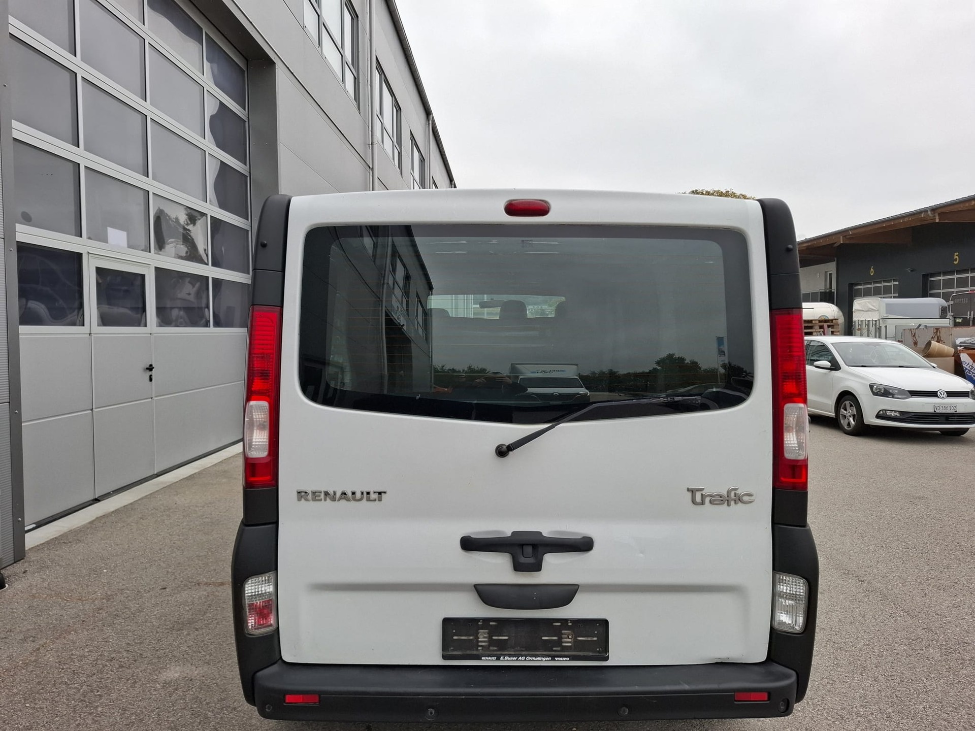 RENAULT Trafic T29 2.0 dCi 115-image-3