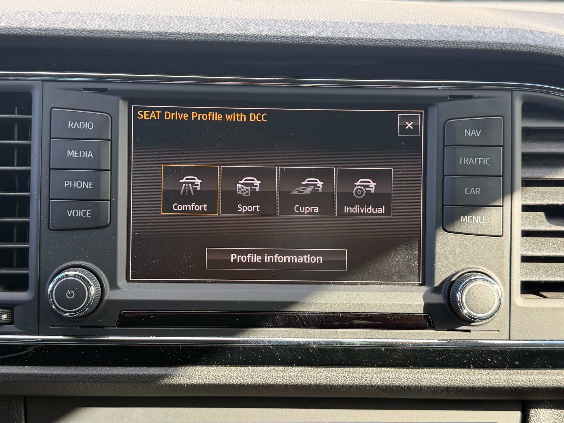 SEAT Leon 2.0 TSI Cupra 290 DSG-image-27