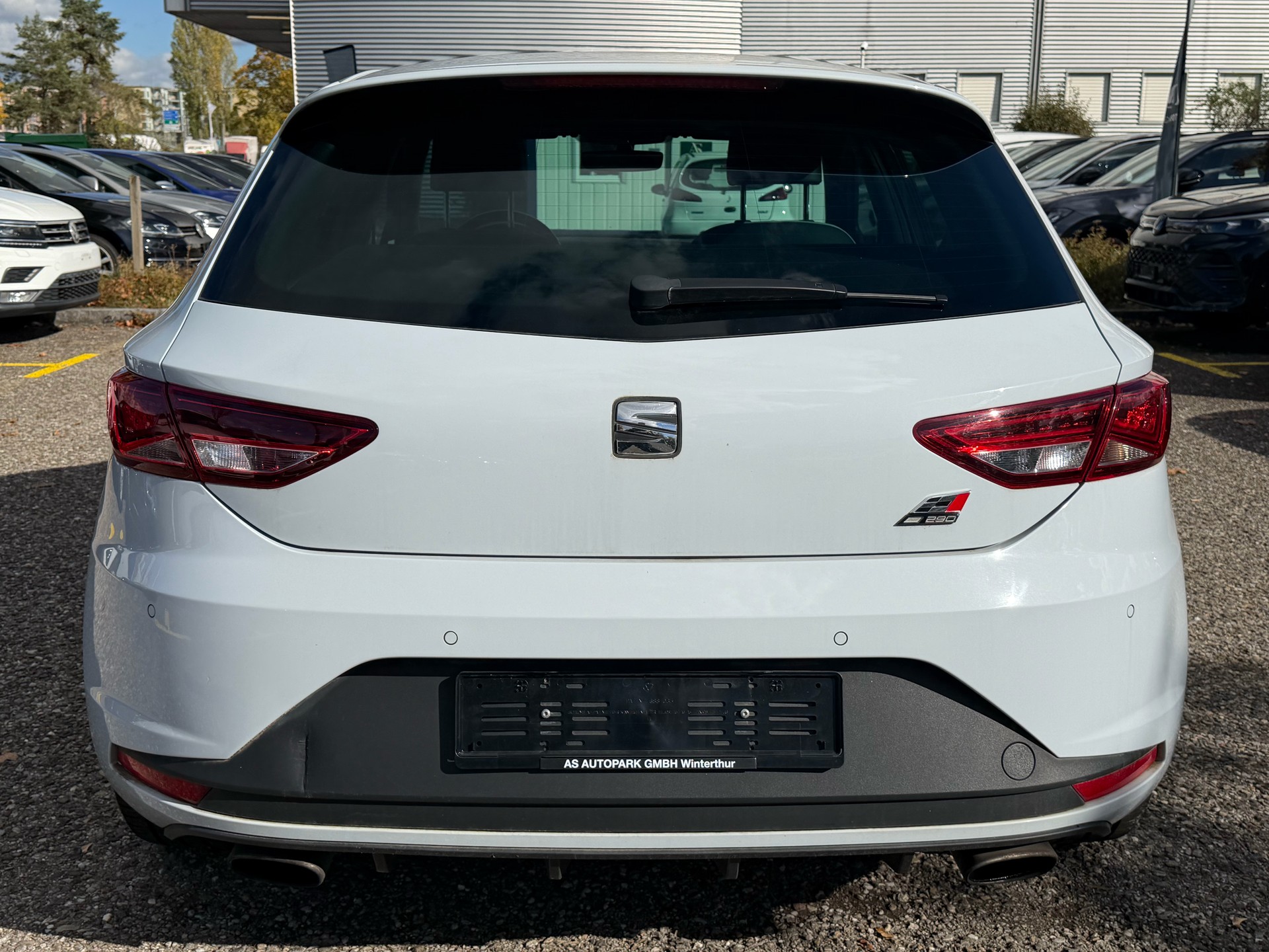 SEAT Leon 2.0 TSI Cupra 290 DSG-image-5