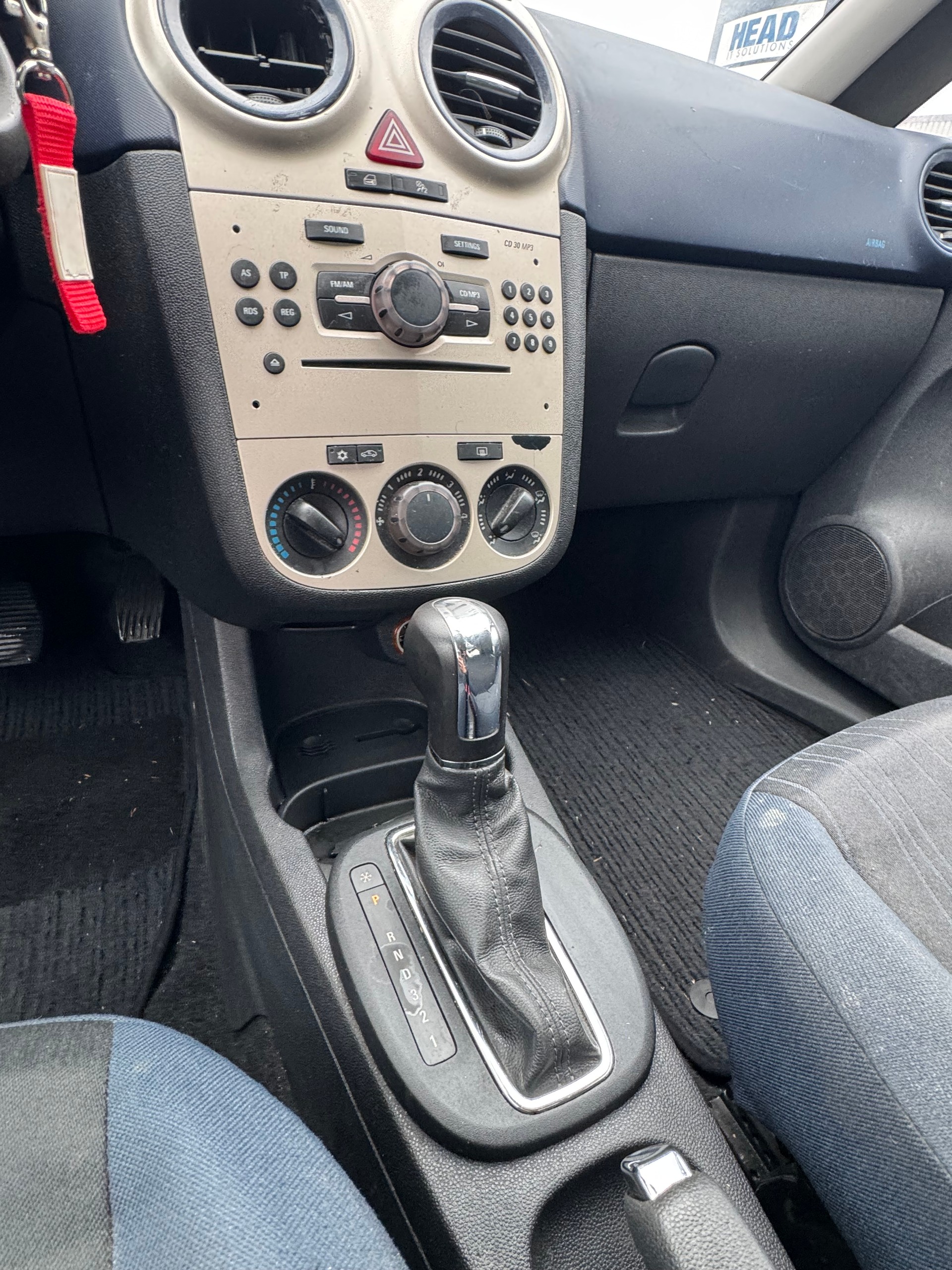 OPEL Corsa 1.4 TP Enjoy-image-3